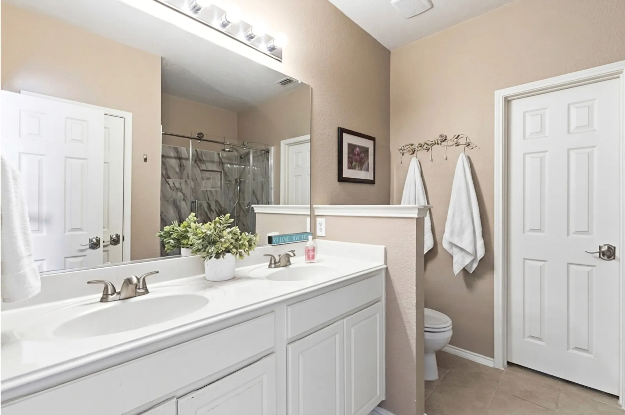 Single Family Residence For Sale in Collin County , 3609 Redwood Circle, Melissa, Texas 75454, 4 Bedrooms, 3 Bathrooms, 2 Garage spaces, 2,673 Sqft, built in 2006, Price $436,449, mls#21278399, Real Estate Agent in Melissa, Homes For Sale in Collin county, Homes For Sale in Melissa, Realtor in Melissa Texas, Real Estate Brokerage Independent Realty Texas, Luminita Cordes Realtor