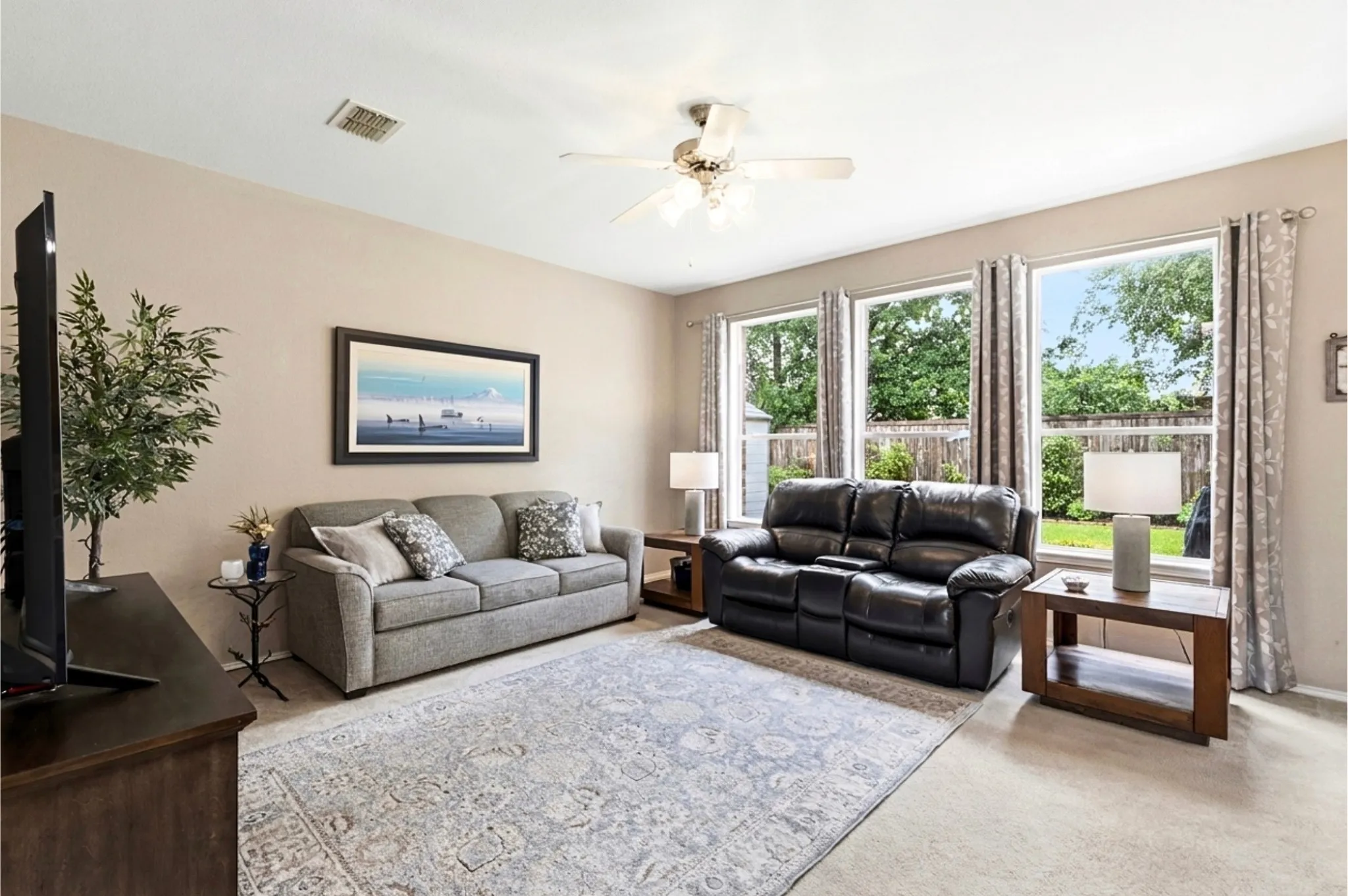 Single Family Residence For Sale in Collin County , 3609 Redwood Circle, Melissa, Texas 75454, 4 Bedrooms, 3 Bathrooms, 2 Garage spaces, 2,673 Sqft, built in 2006, Price $436,449, mls#21278399, Real Estate Agent in Melissa, Homes For Sale in Collin county, Homes For Sale in Melissa, Realtor in Melissa Texas, Real Estate Brokerage Independent Realty Texas, Luminita Cordes Realtor