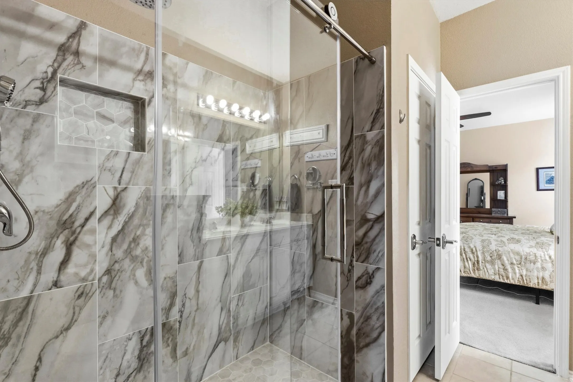 New luxury tiled shower