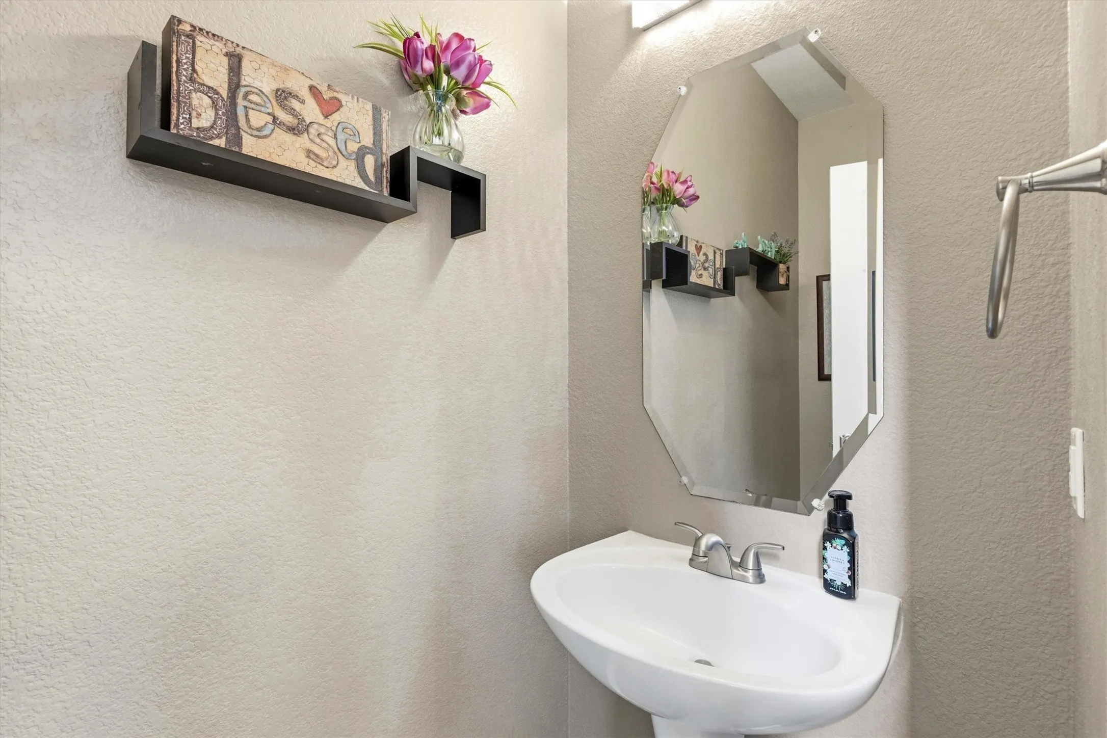 Powder bath