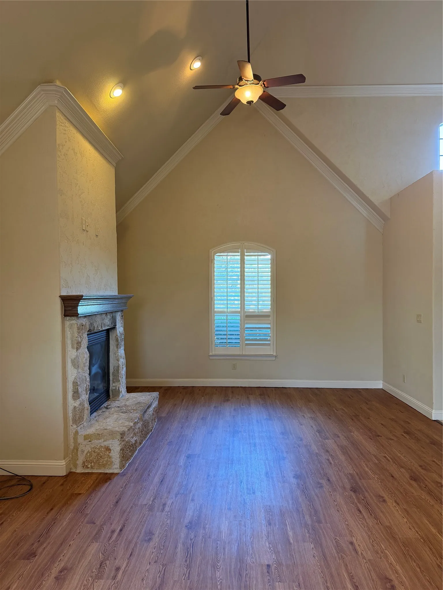 Single Family Residence For Rent in Rockwall County , 809 S Alamo Road, Rockwall, Texas 75087, 3 Bedroom, 3 Bathroom, 2 Garage spaces, 2,045 Sqft, built in 2007, mls#21278920, Real Estate Agent in Rockwall, Homes For Rent in Rockwall county, Homes For Rent in Rockwall, Realtor in Rockwall Texas, Real Estate Brokerage Independent Realty Texas, Luminita Cordes Realtor
