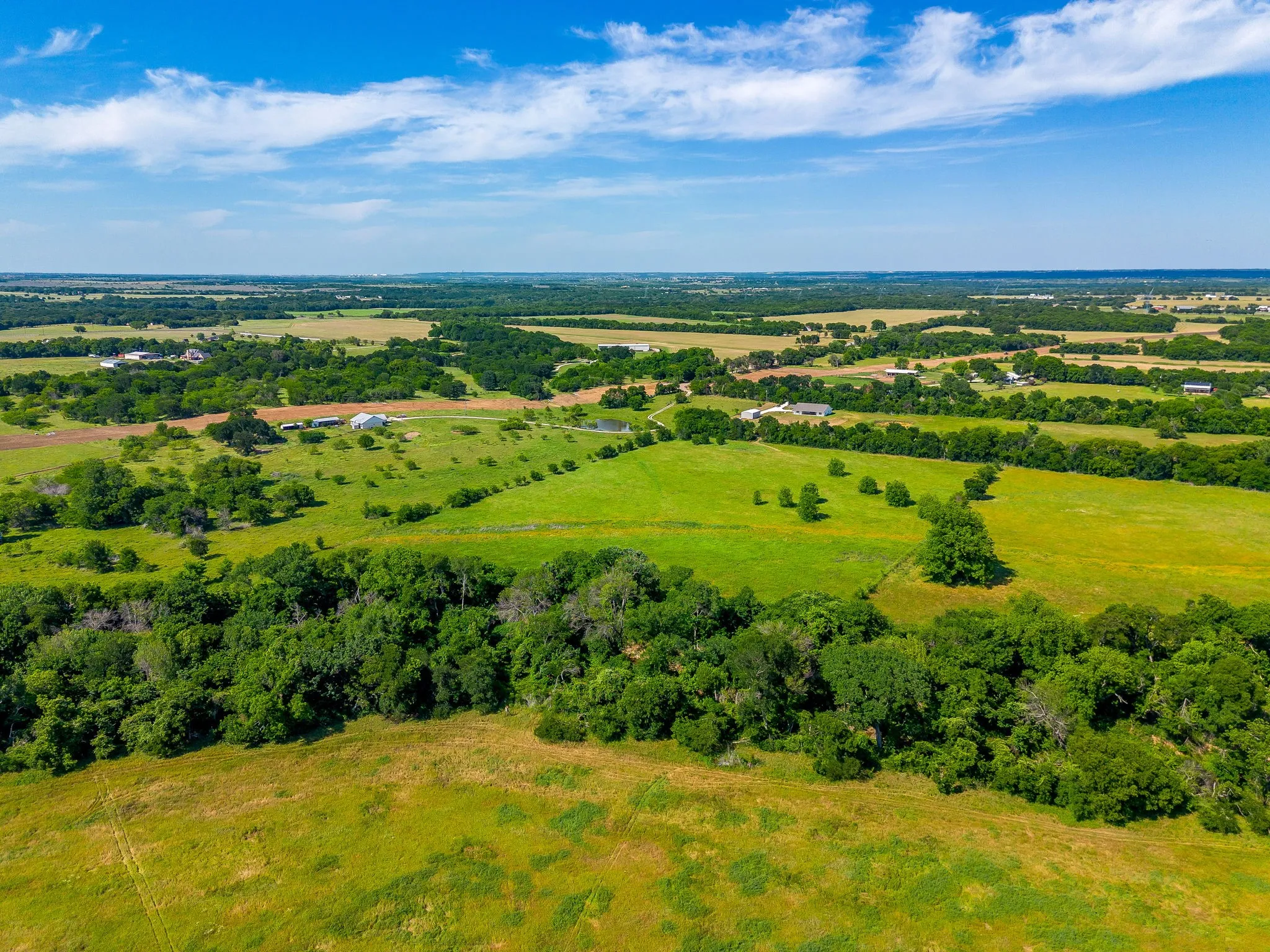 Single Family Residence For Sale in Johnson County , 13901 County Road 102, Grandview, Texas 76050, 3 Bedroom, 2 Bathroom, Garage spaces, 2,266 Sqft, built in 2023, mls#21278231, Real Estate Agent in Grandview, Homes For Sale in Johnson county, Homes For Sale in Grandview, Realtor in Grandview Texas, Real Estate Brokerage Independent Realty Texas, Luminita Cordes Realtor
