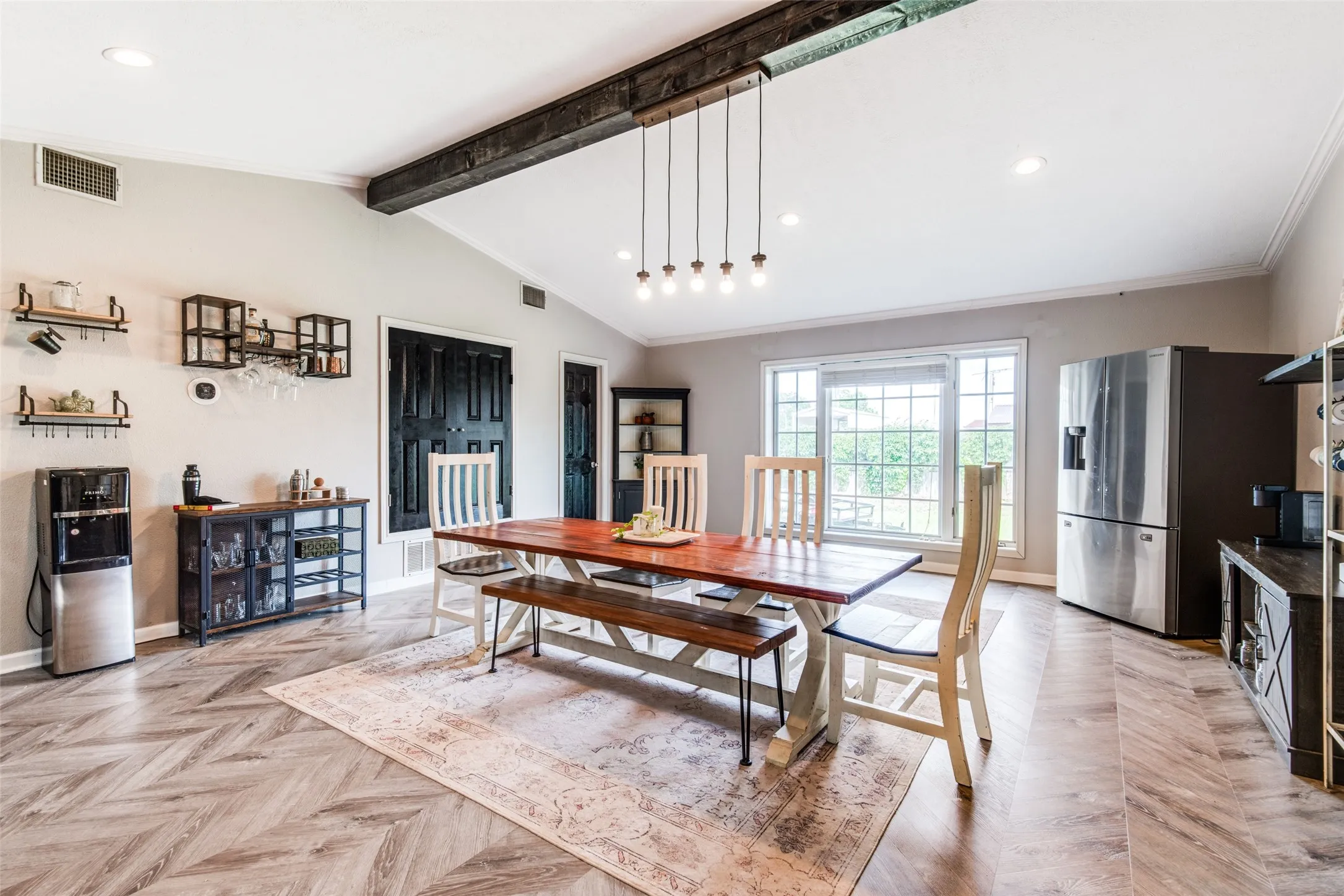 Single Family Residence For Sale in Van Zandt County , 18919 State Highway 64, Canton, Texas 75103, 4 Bedroom, 5 Bathroom, Garage spaces, 4,216 Sqft, built in 1990, mls#21276048, Real Estate Agent in Canton, Homes For Sale in Van Zandt county, Homes For Sale in Canton, Realtor in Canton Texas, Real Estate Brokerage Independent Realty Texas, Luminita Cordes Realtor