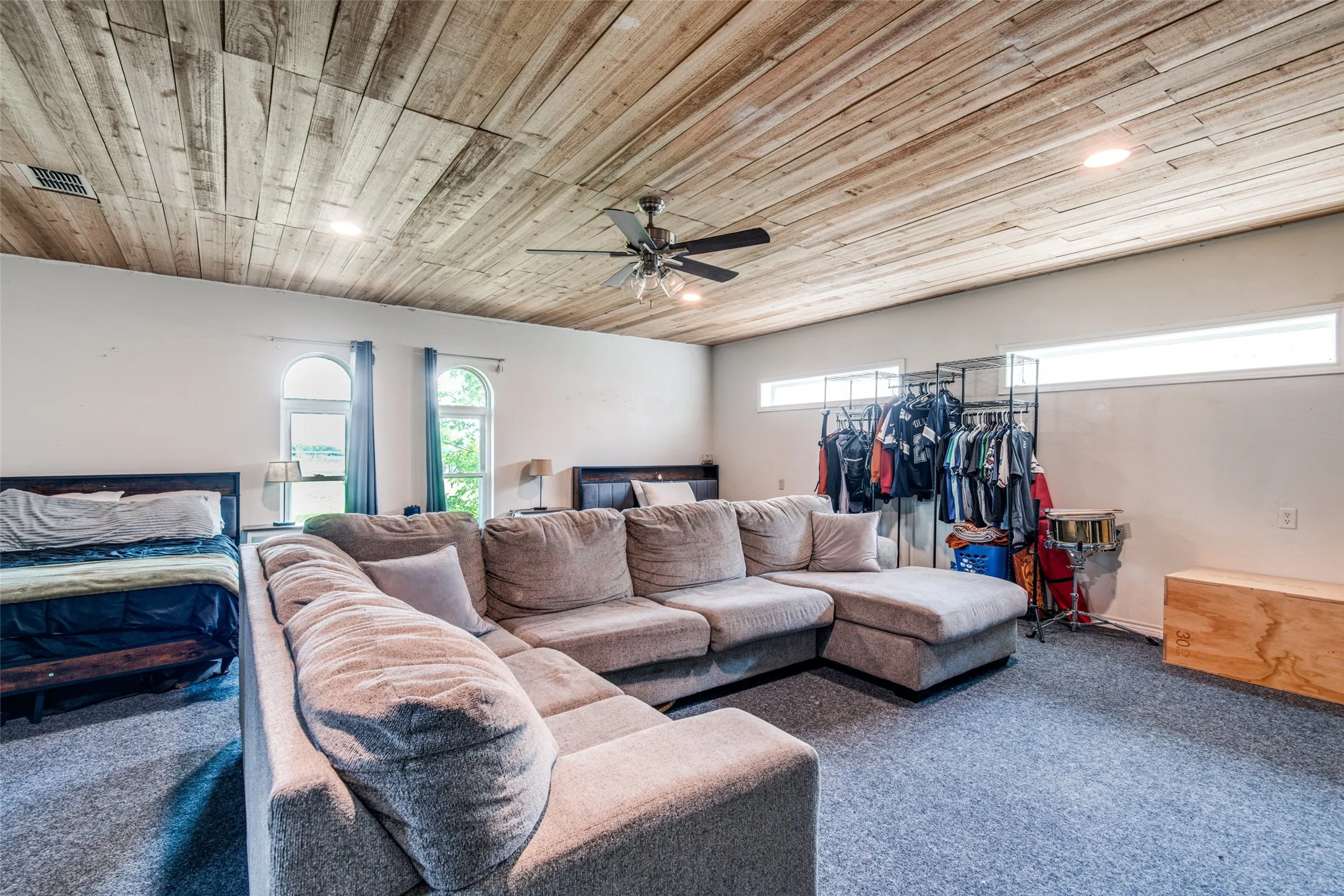 Single Family Residence For Sale in Van Zandt County , 18919 State Highway 64, Canton, Texas 75103, 4 Bedroom, 5 Bathroom, Garage spaces, 4,216 Sqft, built in 1990, mls#21276048, Real Estate Agent in Canton, Homes For Sale in Van Zandt county, Homes For Sale in Canton, Realtor in Canton Texas, Real Estate Brokerage Independent Realty Texas, Luminita Cordes Realtor