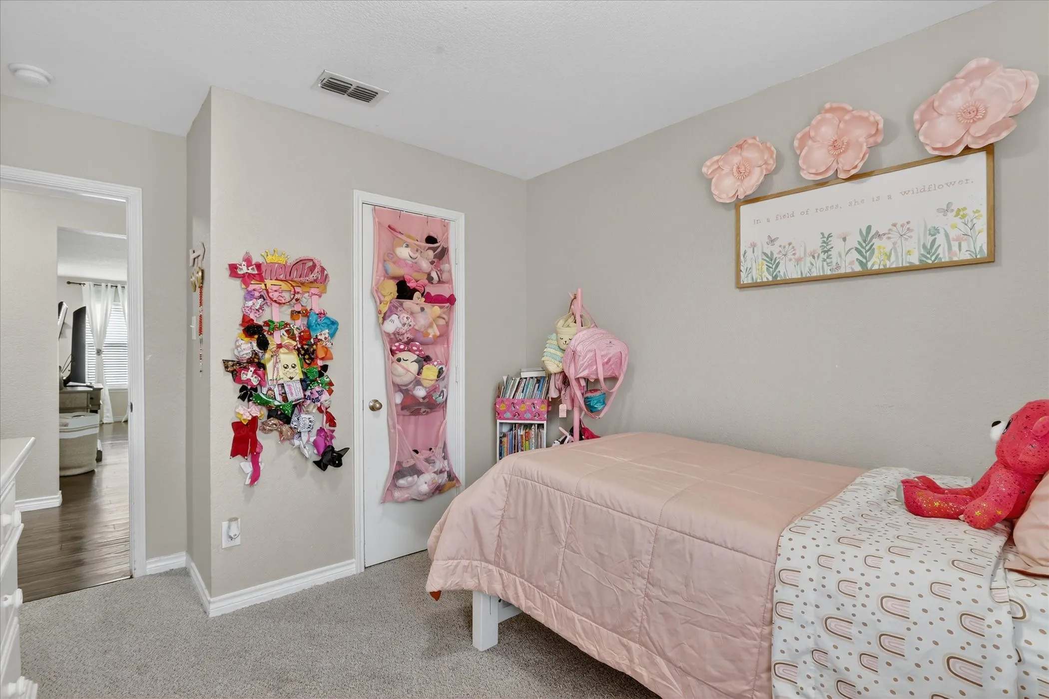 Single Family Residence For Sale in Dallas County , 2019 Limestone Drive, Grand Prairie, Texas 75052, 4 Bedroom, 2 Bathroom, 1 Garage spaces, 1,922 Sqft, built in 2006, Price $368,000, mls#21278929, Real Estate Agent in Grand Prairie, Homes For Sale in Dallas county, Homes For Sale in Grand Prairie, Realtor in Grand Prairie Texas, Real Estate Brokerage Independent Realty Texas, Luminita Cordes Realtor