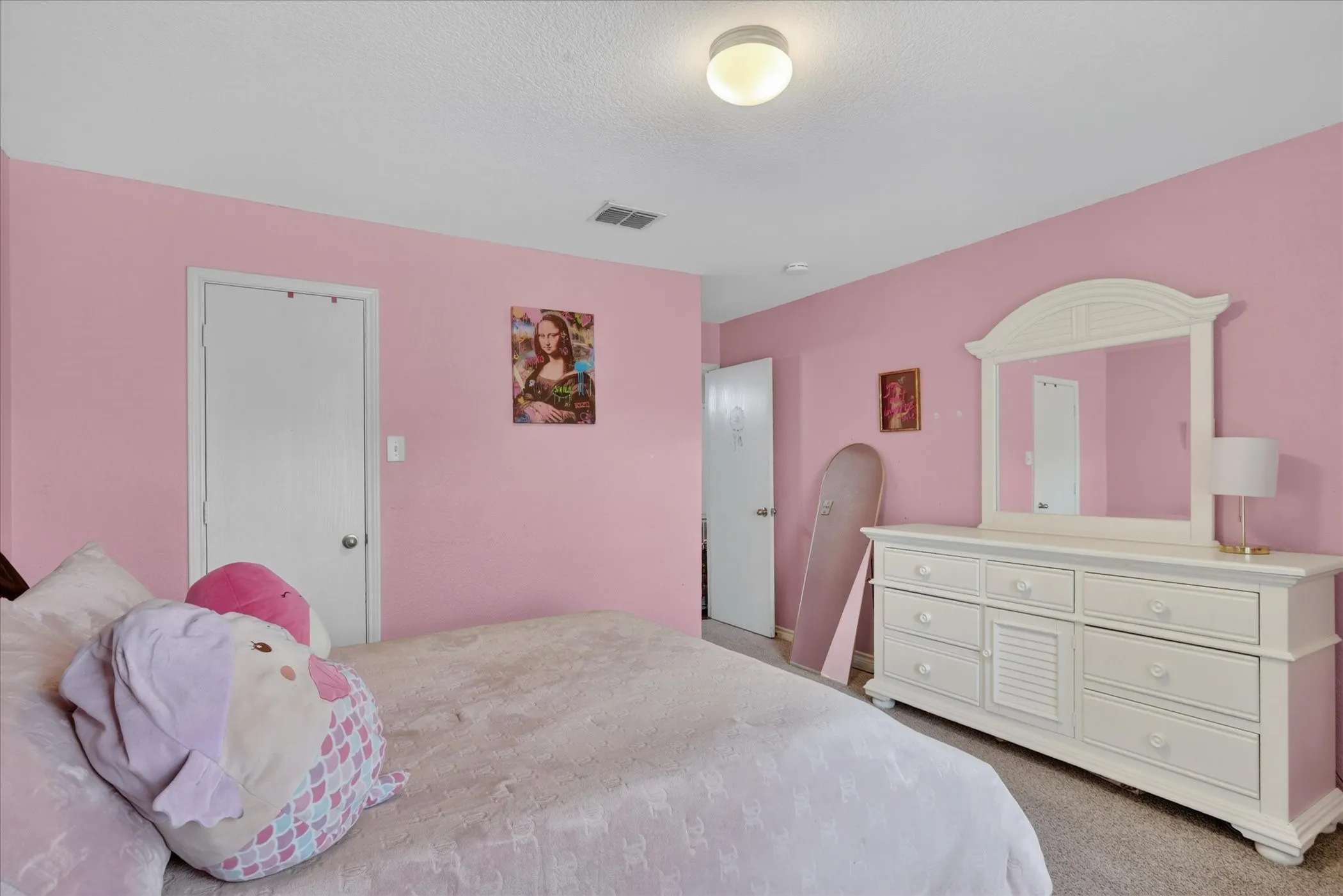 Single Family Residence For Sale in Dallas County , 2019 Limestone Drive, Grand Prairie, Texas 75052, 4 Bedroom, 2 Bathroom, 1 Garage spaces, 1,922 Sqft, built in 2006, Price $368,000, mls#21278929, Real Estate Agent in Grand Prairie, Homes For Sale in Dallas county, Homes For Sale in Grand Prairie, Realtor in Grand Prairie Texas, Real Estate Brokerage Independent Realty Texas, Luminita Cordes Realtor