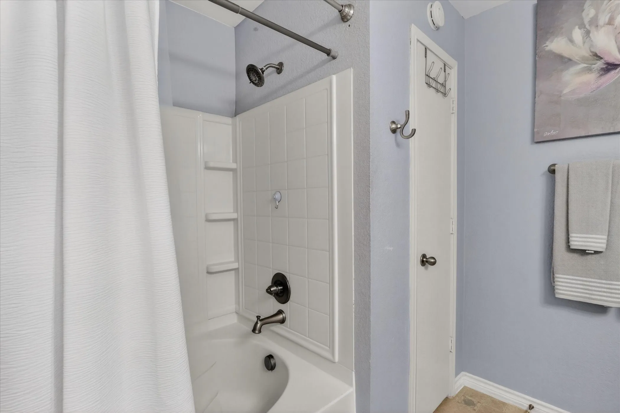 Single Family Residence For Sale in Dallas County , 2019 Limestone Drive, Grand Prairie, Texas 75052, 4 Bedroom, 2 Bathroom, 1 Garage spaces, 1,922 Sqft, built in 2006, Price $368,000, mls#21278929, Real Estate Agent in Grand Prairie, Homes For Sale in Dallas county, Homes For Sale in Grand Prairie, Realtor in Grand Prairie Texas, Real Estate Brokerage Independent Realty Texas, Luminita Cordes Realtor
