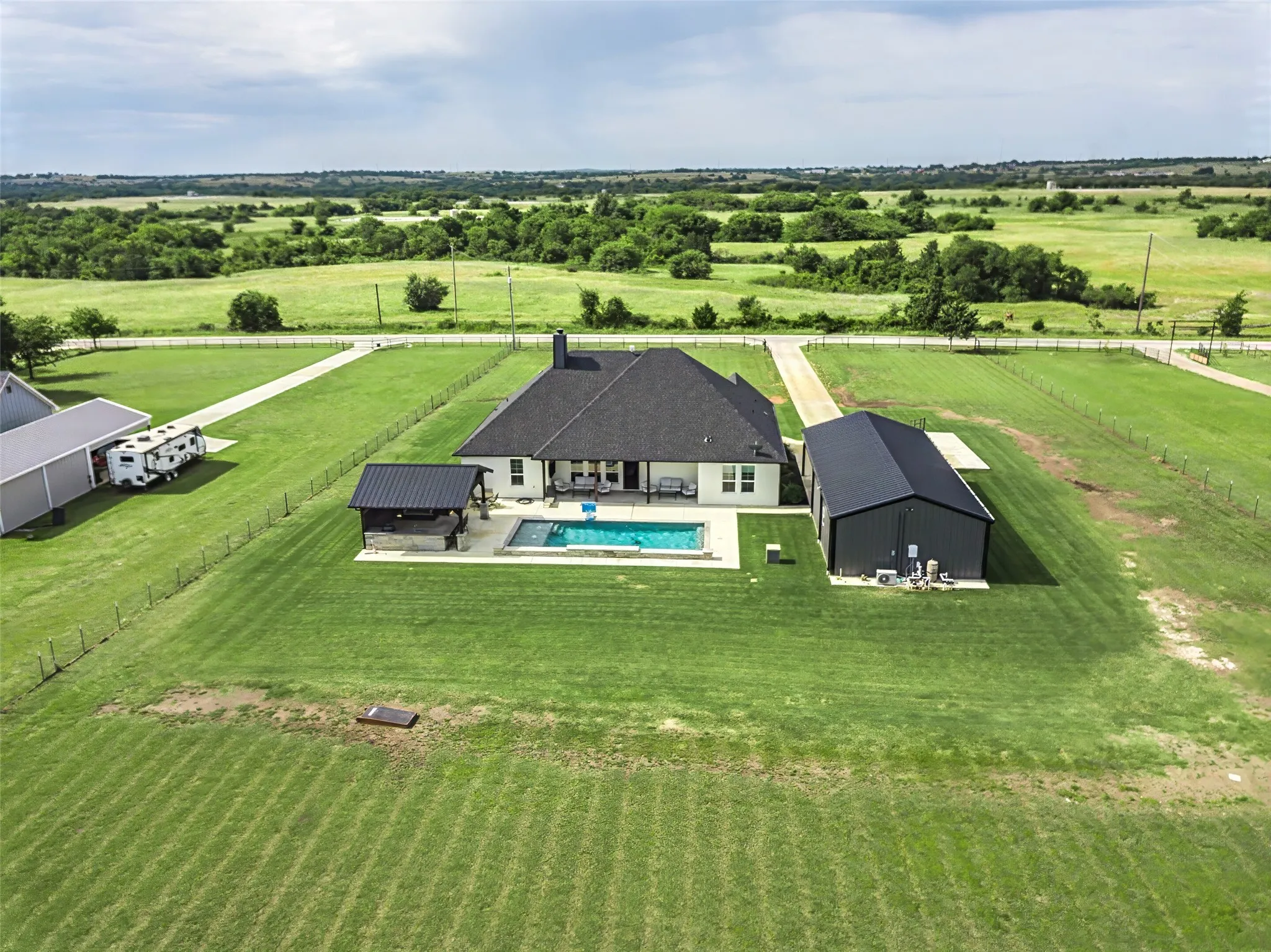 Single Family Residence For Sale in Wise County , 2433 Old Denton Highway, Decatur, Texas 76234, 4 Bedroom, 3 Bathroom, Garage spaces, 2,603 Sqft, built in 2021, mls#21278919, Real Estate Agent in Decatur, Homes For Sale in Wise county, Homes For Sale in Decatur, Realtor in Decatur Texas, Real Estate Brokerage Independent Realty Texas, Luminita Cordes Realtor