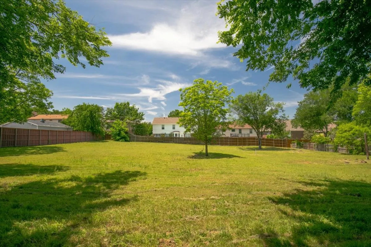 Unimproved Land For Sale in Tarrant County , 1000 Hughes Road, Grapevine, Texas 76051, 0, 0, Garage spaces, 0 Sqft, built in 0, Price $700,000, mls#21278380, Real Estate Agent in Grapevine, Homes For Sale in Tarrant county, Homes For Sale in Grapevine, Realtor in Grapevine Texas, Real Estate Brokerage Independent Realty Texas, Luminita Cordes Realtor