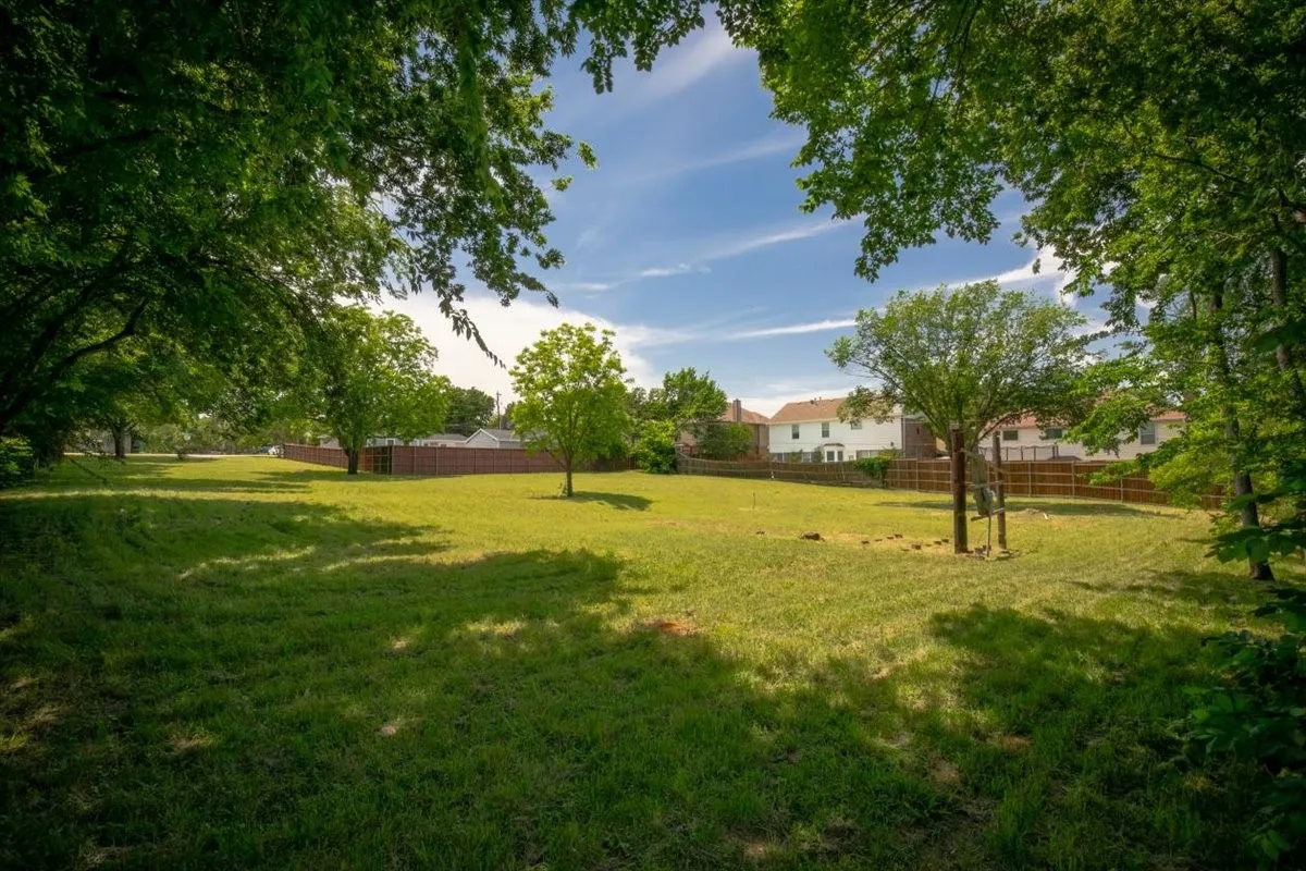 Unimproved Land For Sale in Tarrant County , 1000 Hughes Road, Grapevine, Texas 76051, 0, 0, Garage spaces, 0 Sqft, built in 0, Price $700,000, mls#21278380, Real Estate Agent in Grapevine, Homes For Sale in Tarrant county, Homes For Sale in Grapevine, Realtor in Grapevine Texas, Real Estate Brokerage Independent Realty Texas, Luminita Cordes Realtor