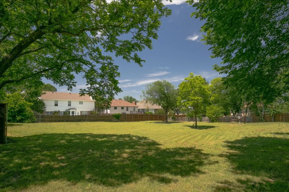 Unimproved Land For Sale in Tarrant County , 1000 Hughes Road, Grapevine, Texas 76051, 0, 0, Garage spaces, 0 Sqft, built in 0, Price $700,000, mls#21278380, Real Estate Agent in Grapevine, Homes For Sale in Tarrant county, Homes For Sale in Grapevine, Realtor in Grapevine Texas, Real Estate Brokerage Independent Realty Texas, Luminita Cordes Realtor
