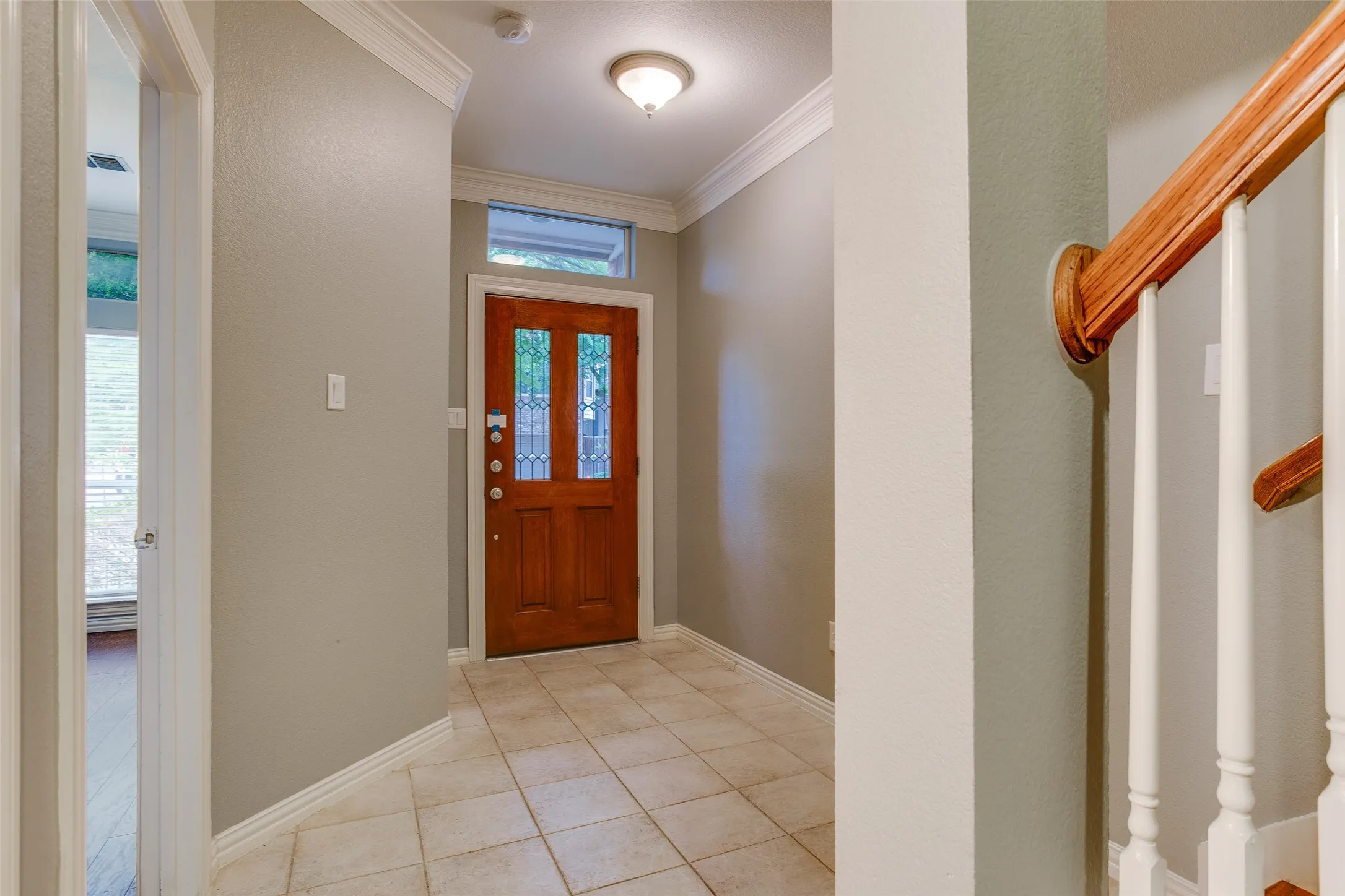 Townhouse For Rent in Dallas County , 3951 N Hall Street, Dallas, Texas 75219, 3 Bedroom, 4 Bathroom, 2 Garage spaces, 2,530 Sqft, built in 2001, mls#21269688, Real Estate Agent in Dallas, Homes For Rent in Dallas county, Homes For Rent in Dallas, Realtor in Dallas Texas, Real Estate Brokerage Independent Realty Texas, Luminita Cordes Realtor