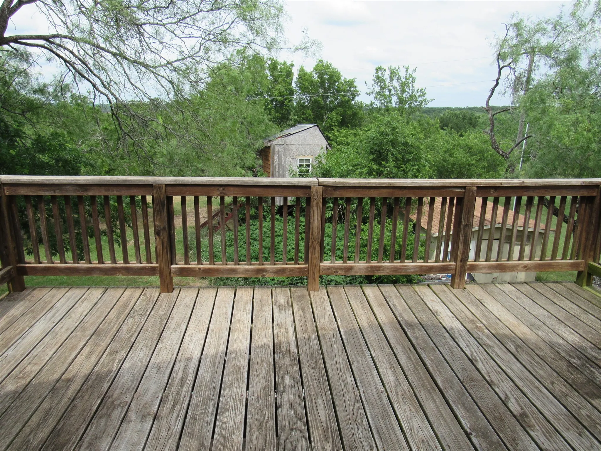 Single Family Residence For Sale in Hill County , 138 Private Road 227, Whitney, Texas 76692, 2 Bedrooms, 2 Bathrooms, Garage spaces, 1,278 Sqft, built in 1985, Price $144,000, mls#21277243, Real Estate Agent in Whitney, Homes For Sale in Hill county, Homes For Sale in Whitney, Realtor in Whitney Texas, Real Estate Brokerage Independent Realty Texas, Luminita Cordes Realtor