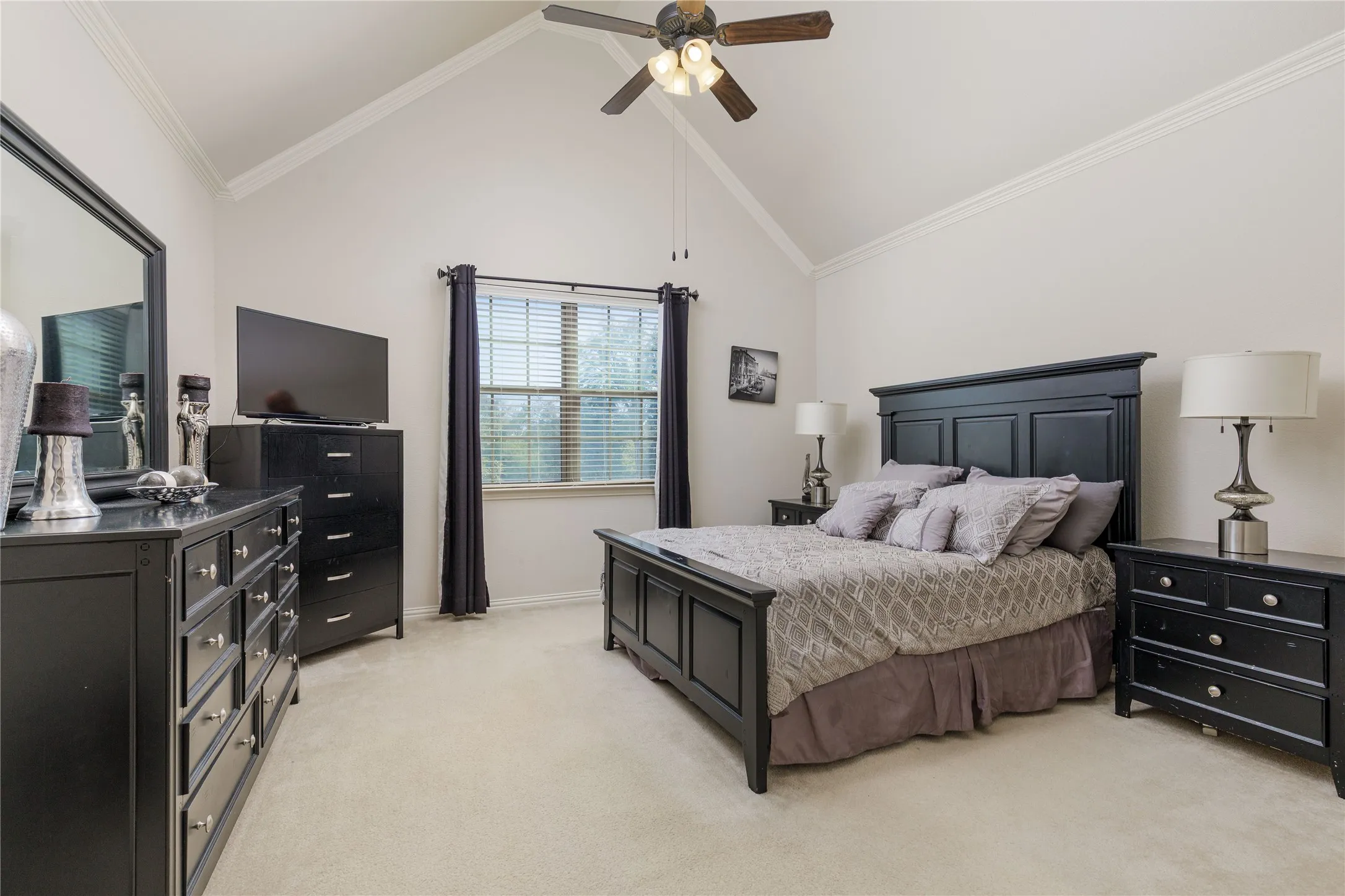 Townhouse For Sale in Dallas County , 632 S Greenville Avenue, Richardson, Texas 75081, 3 Bedroom, 3 Bathroom, 2 Garage spaces, 1,956 Sqft, built in 2012, mls#21277393, Real Estate Agent in Richardson, Homes For Sale in Dallas county, Homes For Sale in Richardson, Realtor in Richardson Texas, Real Estate Brokerage Independent Realty Texas, Luminita Cordes Realtor