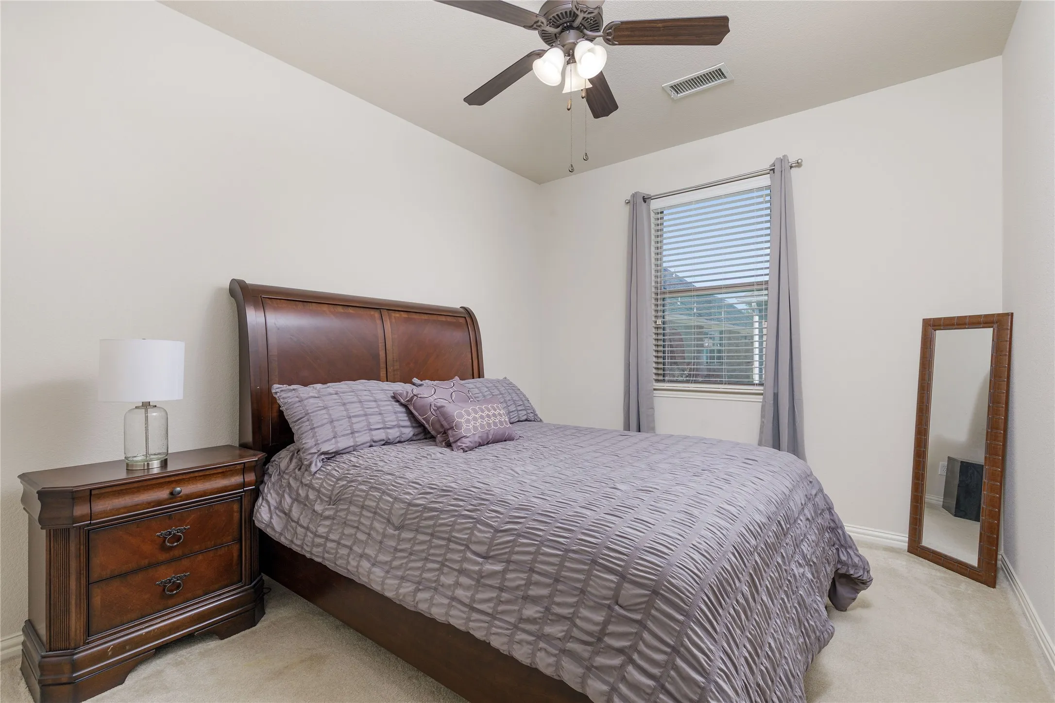 Townhouse For Sale in Dallas County , 632 S Greenville Avenue, Richardson, Texas 75081, 3 Bedroom, 3 Bathroom, 2 Garage spaces, 1,956 Sqft, built in 2012, mls#21277393, Real Estate Agent in Richardson, Homes For Sale in Dallas county, Homes For Sale in Richardson, Realtor in Richardson Texas, Real Estate Brokerage Independent Realty Texas, Luminita Cordes Realtor