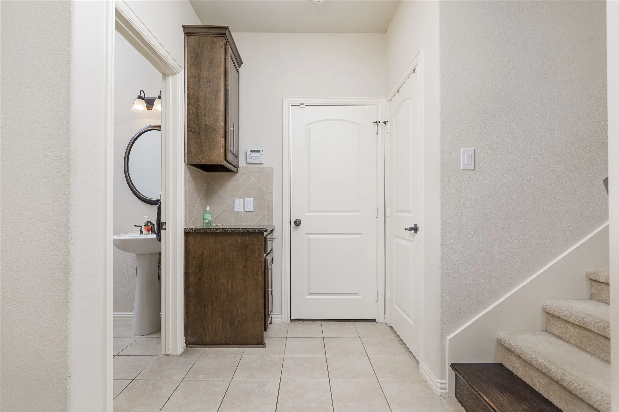 Townhouse For Sale in Dallas County , 632 S Greenville Avenue, Richardson, Texas 75081, 3 Bedroom, 3 Bathroom, 2 Garage spaces, 1,956 Sqft, built in 2012, mls#21277393, Real Estate Agent in Richardson, Homes For Sale in Dallas county, Homes For Sale in Richardson, Realtor in Richardson Texas, Real Estate Brokerage Independent Realty Texas, Luminita Cordes Realtor
