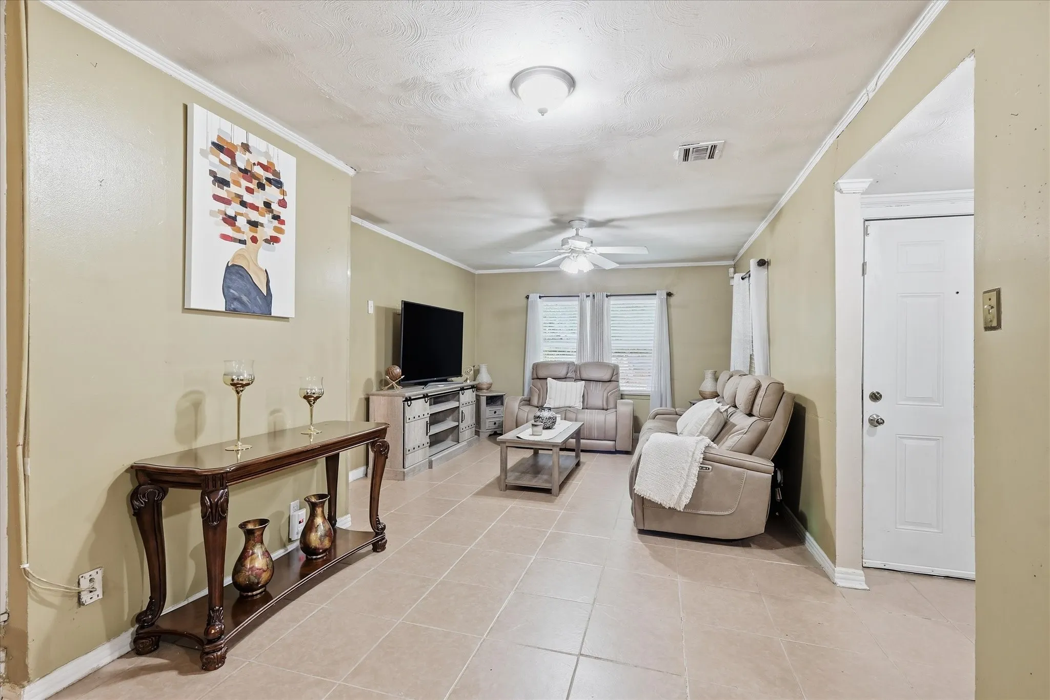 Single Family Residence For Sale in Dallas County , 2800 Brockbank Drive, Irving, Texas 75062, 4 Bedrooms, 2 Bathrooms, 1 Garage spaces, 1,398 Sqft, built in 1956, Price $285,000, mls#21274297, Real Estate Agent in Irving, Homes For Sale in Dallas county, Homes For Sale in Irving, Realtor in Irving Texas, Real Estate Brokerage Independent Realty Texas, Luminita Cordes Realtor