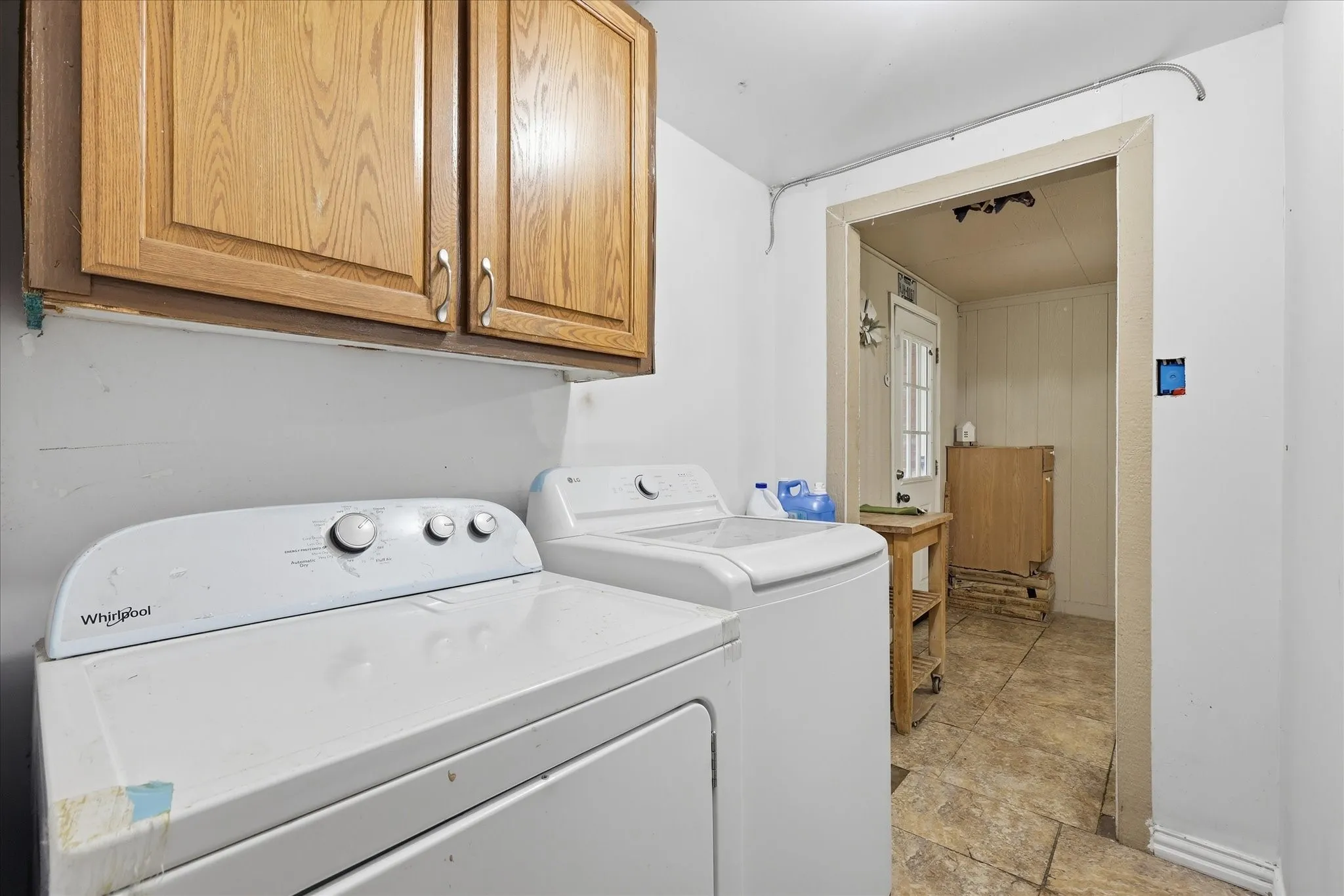 Single Family Residence For Sale in Dallas County , 2800 Brockbank Drive, Irving, Texas 75062, 4 Bedrooms, 2 Bathrooms, 1 Garage spaces, 1,398 Sqft, built in 1956, Price $285,000, mls#21274297, Real Estate Agent in Irving, Homes For Sale in Dallas county, Homes For Sale in Irving, Realtor in Irving Texas, Real Estate Brokerage Independent Realty Texas, Luminita Cordes Realtor