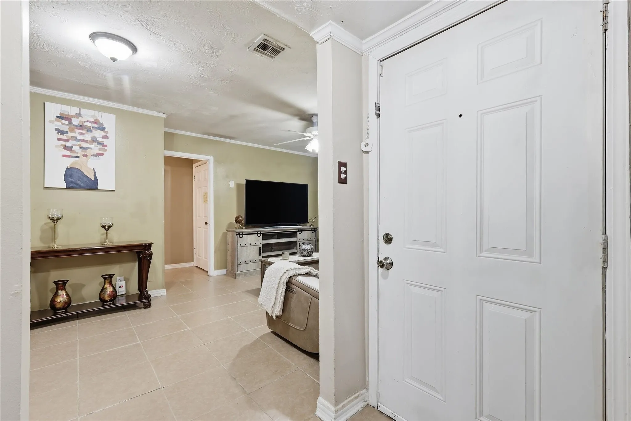 Single Family Residence For Sale in Dallas County , 2800 Brockbank Drive, Irving, Texas 75062, 4 Bedrooms, 2 Bathrooms, 1 Garage spaces, 1,398 Sqft, built in 1956, Price $285,000, mls#21274297, Real Estate Agent in Irving, Homes For Sale in Dallas county, Homes For Sale in Irving, Realtor in Irving Texas, Real Estate Brokerage Independent Realty Texas, Luminita Cordes Realtor