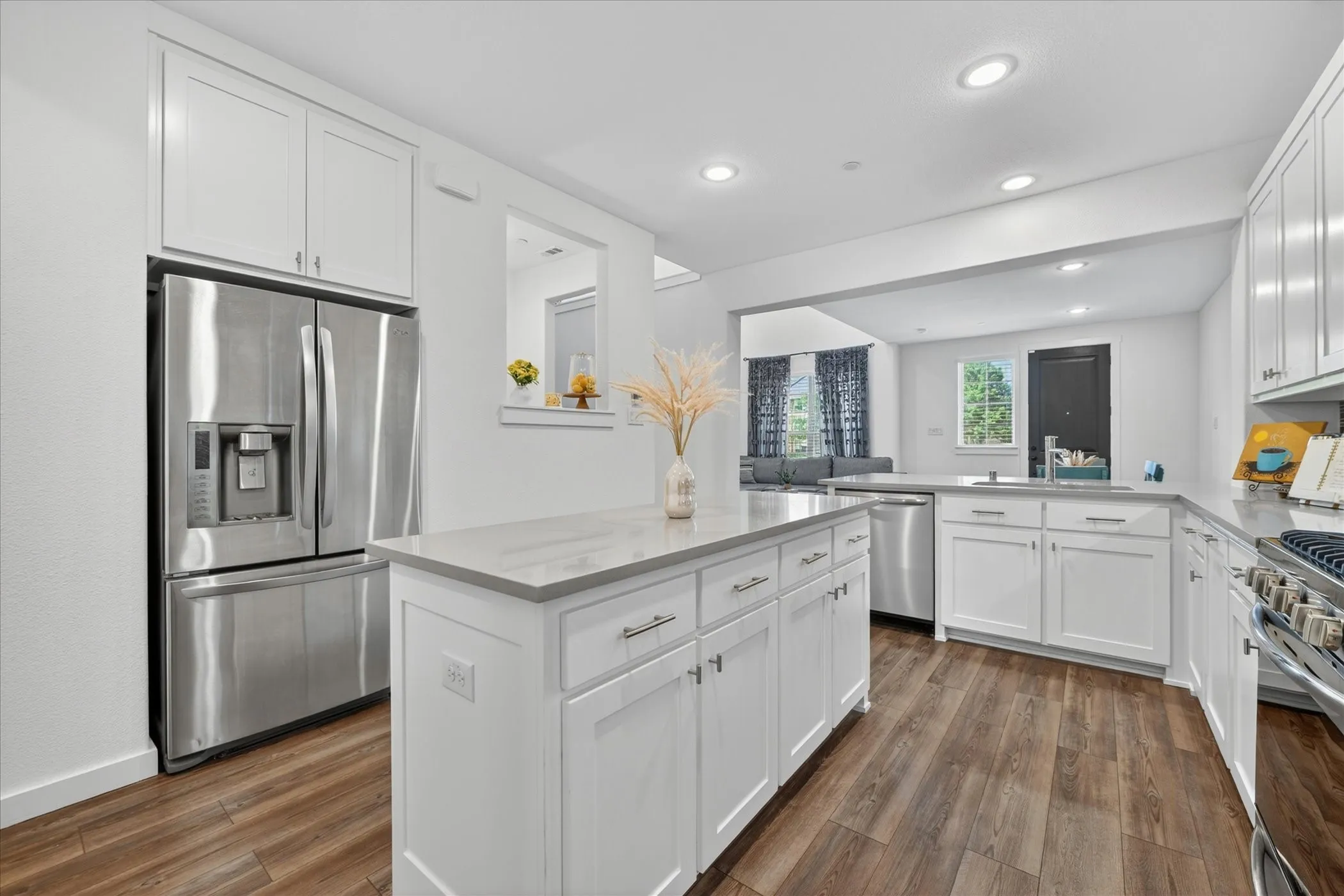 Townhouse For Sale in Denton County , 685 Watersedge Court, Lewisville, Texas 75067, 2 Bedroom, 3 Bathroom, 2 Garage spaces, 1,799 Sqft, built in 2021, Price $420,000, mls#21257167, Real Estate Agent in Lewisville, Homes For Sale in Denton county, Homes For Sale in Lewisville, Realtor in Lewisville Texas, Real Estate Brokerage Independent Realty Texas, Luminita Cordes Realtor
