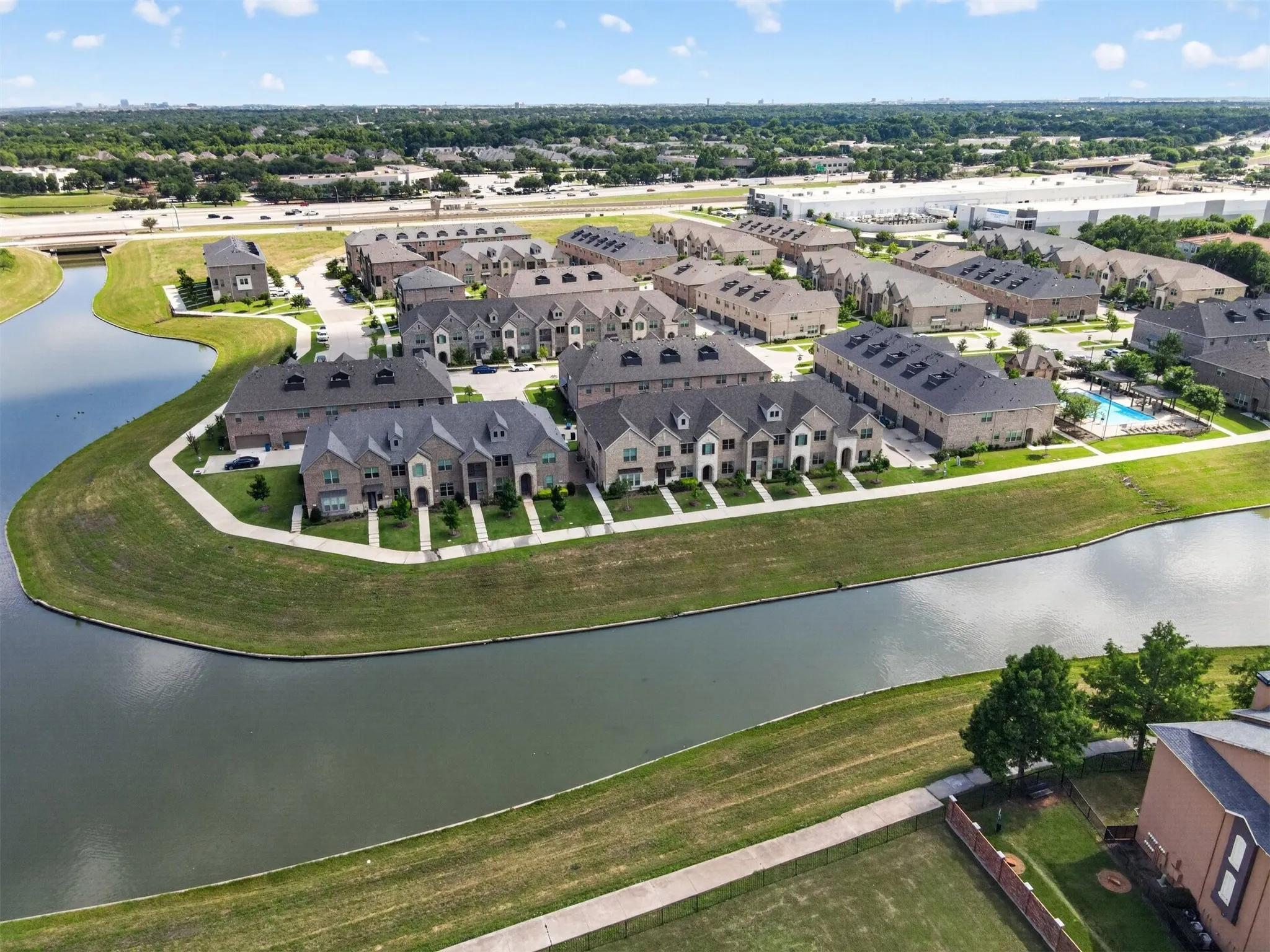 Townhouse For Sale in Denton County , 685 Watersedge Court, Lewisville, Texas 75067, 2 Bedroom, 3 Bathroom, 2 Garage spaces, 1,799 Sqft, built in 2021, Price $420,000, mls#21257167, Real Estate Agent in Lewisville, Homes For Sale in Denton county, Homes For Sale in Lewisville, Realtor in Lewisville Texas, Real Estate Brokerage Independent Realty Texas, Luminita Cordes Realtor