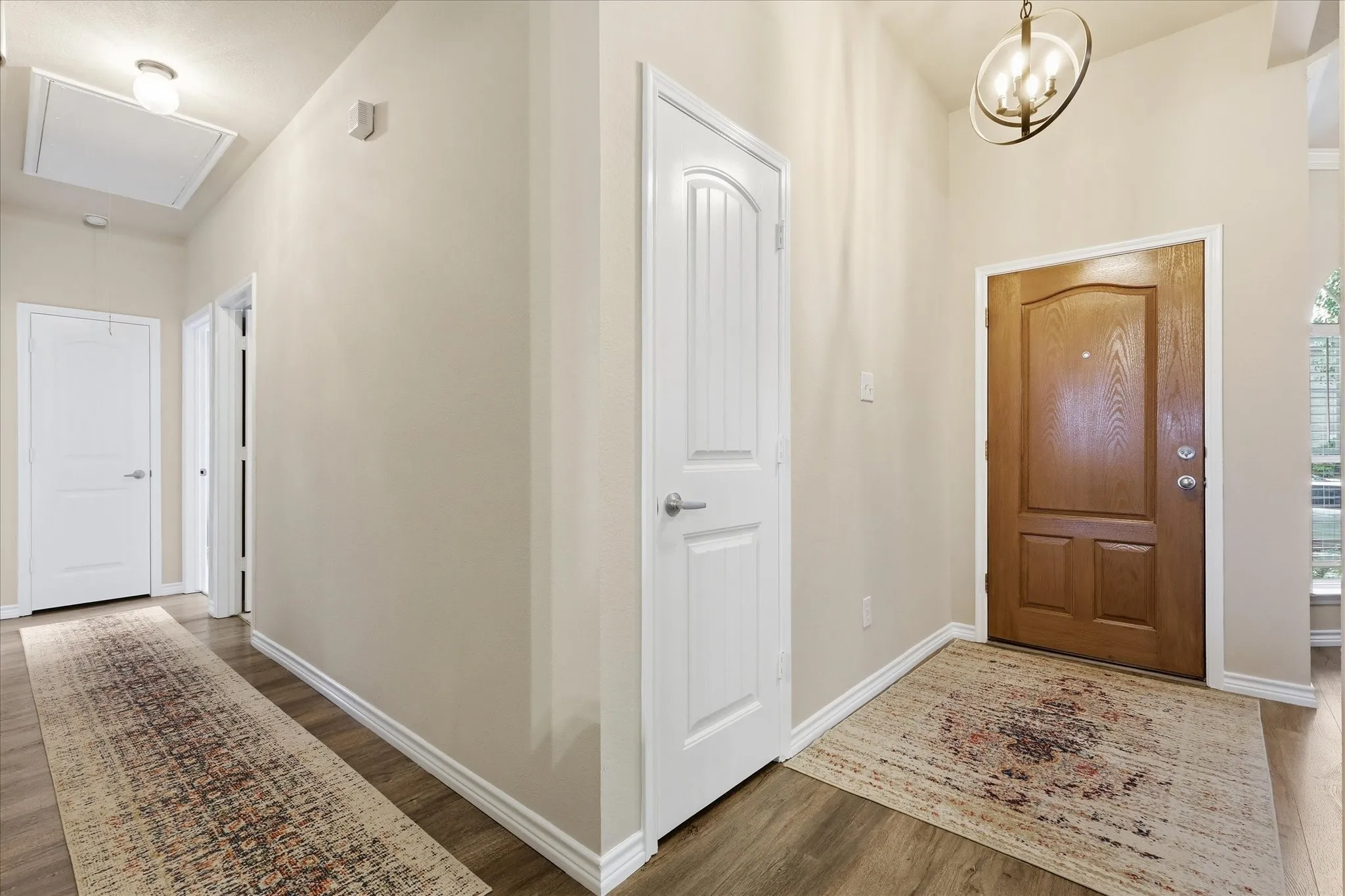 Entry & Hall to Secondary Rooms.