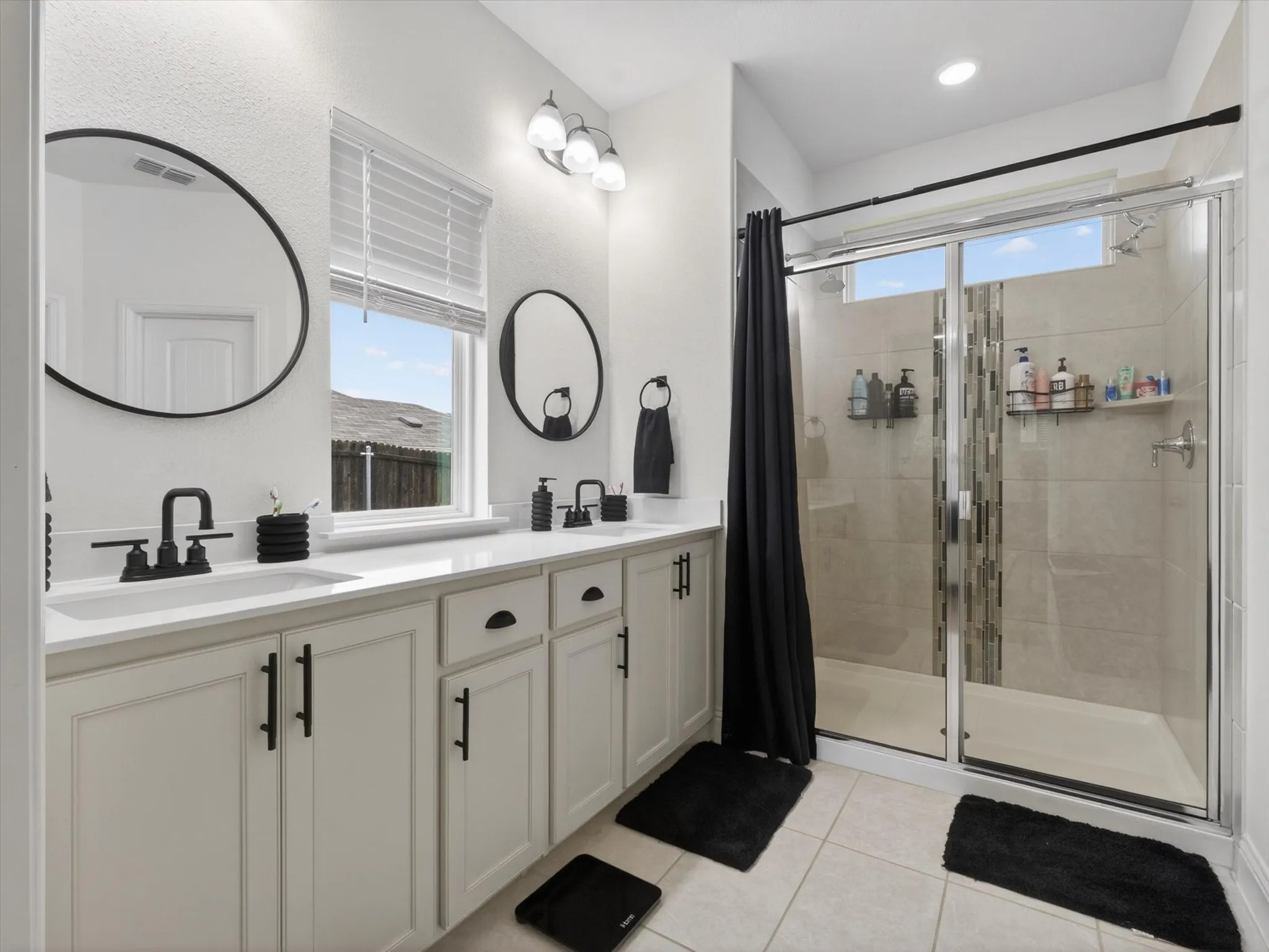 Single Family Residence For Sale in Denton County , 599 Concho Street, Aubrey, Texas 76227, 3 Bedroom, 2 Bathroom, 2 Garage spaces, 1,637 Sqft, built in 2021, mls#21271254, Real Estate Agent in Aubrey, Homes For Sale in Denton county, Homes For Sale in Aubrey, Realtor in Aubrey Texas, Real Estate Brokerage Independent Realty Texas, Luminita Cordes Realtor