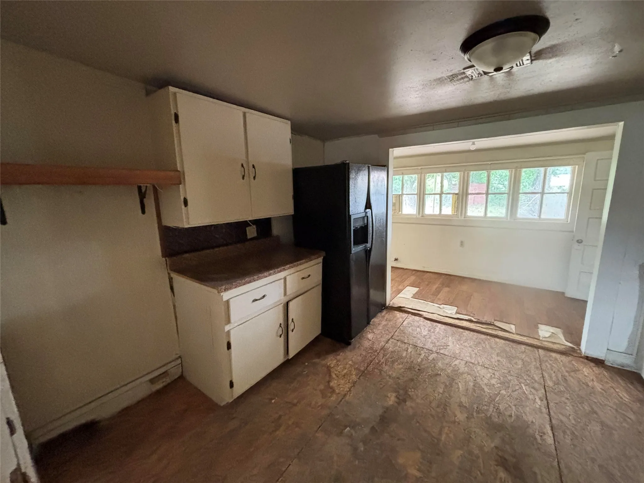 Single Family Residence For Rent in Jack County , 316 Alley Street, Perrin, Texas 76486, 4 Bedroom, 2 Bathroom, Garage spaces, 1,112 Sqft, built in 1945, Price $700, mls#21279025, Real Estate Agent in Perrin, Homes For Rent in Jack county, Homes For Rent in Perrin, Realtor in Perrin Texas, Real Estate Brokerage Independent Realty Texas, Luminita Cordes Realtor