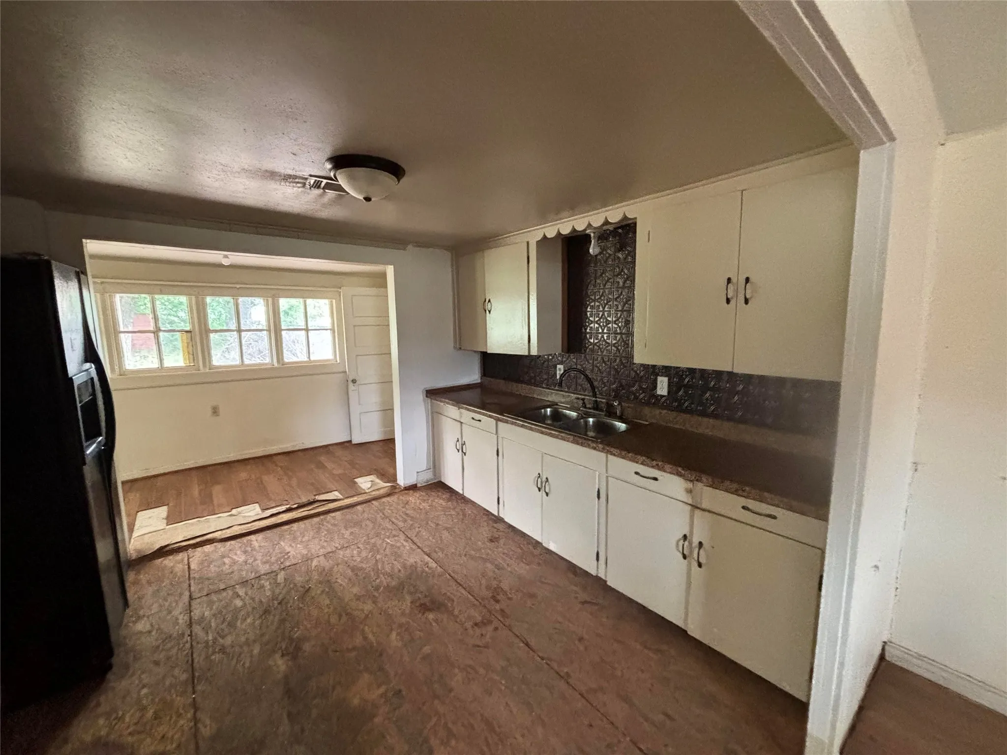 Single Family Residence For Rent in Jack County , 316 Alley Street, Perrin, Texas 76486, 4 Bedroom, 2 Bathroom, Garage spaces, 1,112 Sqft, built in 1945, Price $700, mls#21279025, Real Estate Agent in Perrin, Homes For Rent in Jack county, Homes For Rent in Perrin, Realtor in Perrin Texas, Real Estate Brokerage Independent Realty Texas, Luminita Cordes Realtor