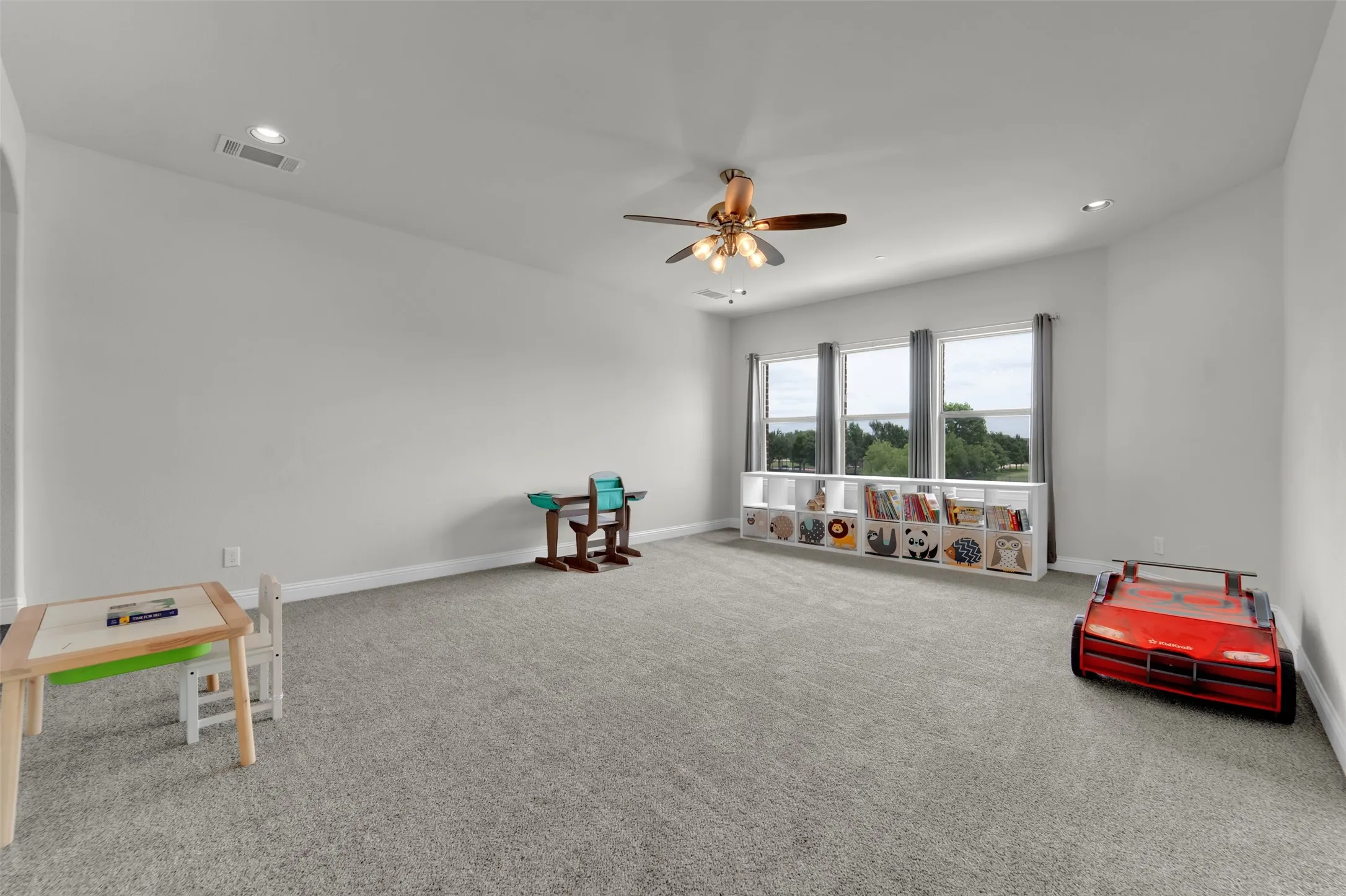 Single Family Residence For Sale in Collin County , 2600 W Hendrix Avenue, Lucas, Texas 75002, 4 Bedroom, 5 Bathroom, 3 Garage spaces, 4,097 Sqft, built in 2016, Price $1,175,000, mls#21277155, Real Estate Agent in Lucas, Homes For Sale in Collin county, Homes For Sale in Lucas, Realtor in Lucas Texas, Real Estate Brokerage Independent Realty Texas, Luminita Cordes Realtor