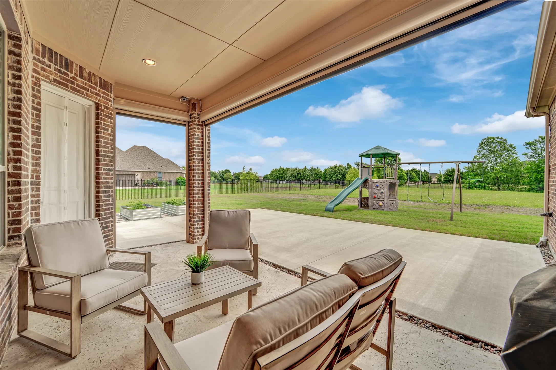 Single Family Residence For Sale in Collin County , 2600 W Hendrix Avenue, Lucas, Texas 75002, 4 Bedroom, 5 Bathroom, 3 Garage spaces, 4,097 Sqft, built in 2016, Price $1,175,000, mls#21277155, Real Estate Agent in Lucas, Homes For Sale in Collin county, Homes For Sale in Lucas, Realtor in Lucas Texas, Real Estate Brokerage Independent Realty Texas, Luminita Cordes Realtor