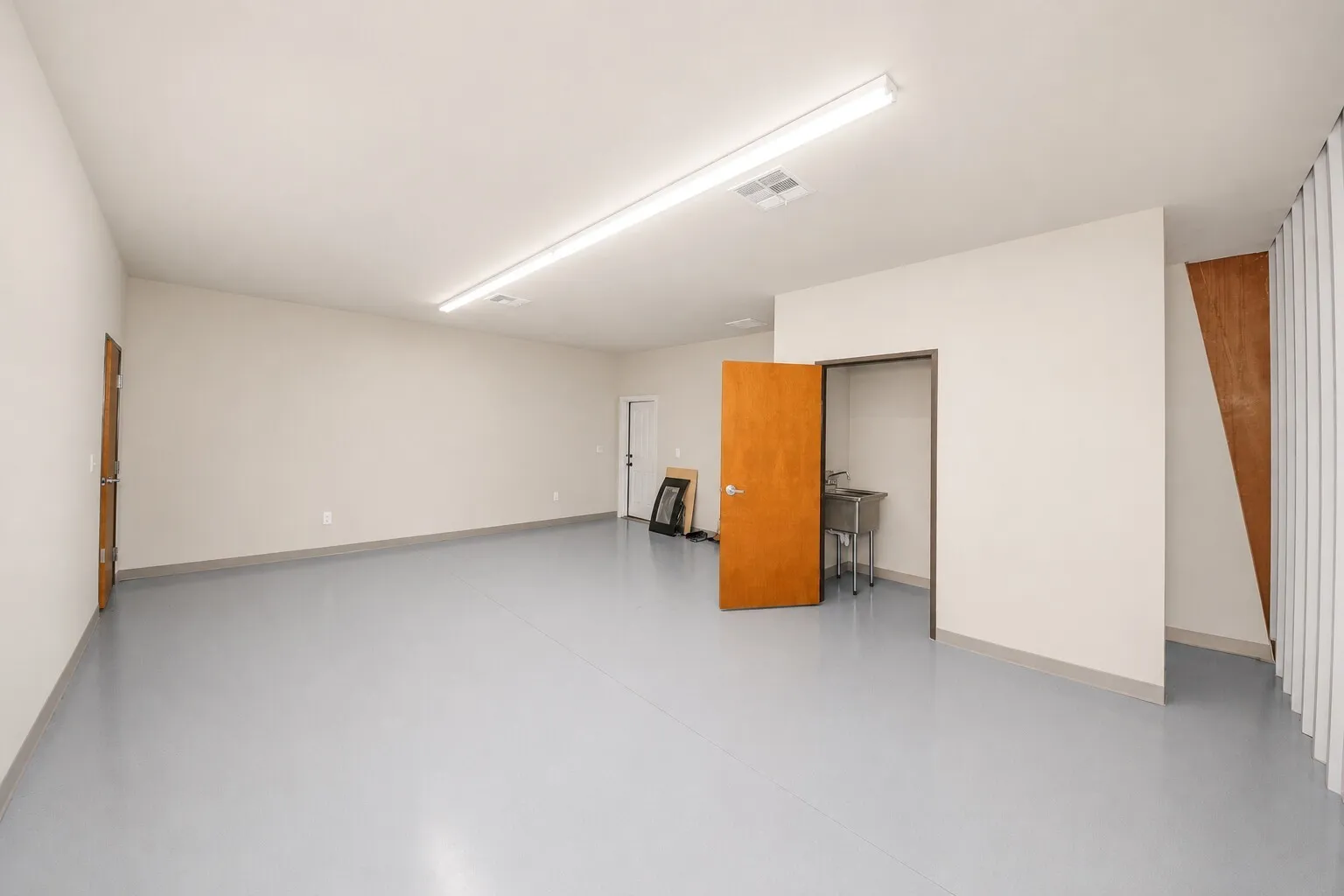 Single Family Residence For Sale in Wise County , 426 CR 2320, Decatur, Texas 76234, 2 Bedroom, 2 Bathroom, Garage spaces, 2,400 Sqft, built in 2019, mls#21278967, Real Estate Agent in Decatur, Homes For Sale in Wise county, Homes For Sale in Decatur, Realtor in Decatur Texas, Real Estate Brokerage Independent Realty Texas, Luminita Cordes Realtor