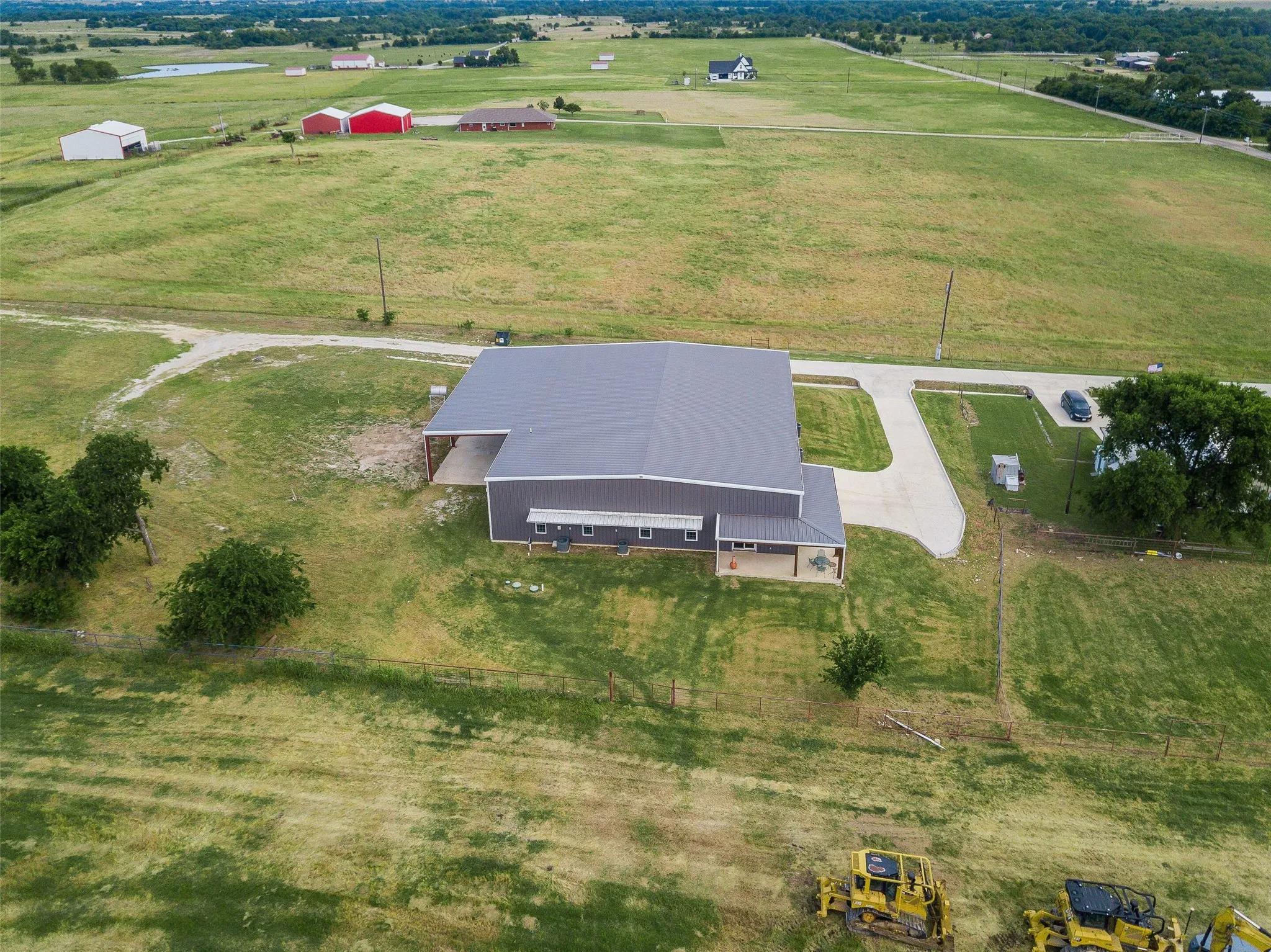 Single Family Residence For Sale in Wise County , 426 CR 2320, Decatur, Texas 76234, 2 Bedroom, 2 Bathroom, Garage spaces, 2,400 Sqft, built in 2019, mls#21278967, Real Estate Agent in Decatur, Homes For Sale in Wise county, Homes For Sale in Decatur, Realtor in Decatur Texas, Real Estate Brokerage Independent Realty Texas, Luminita Cordes Realtor