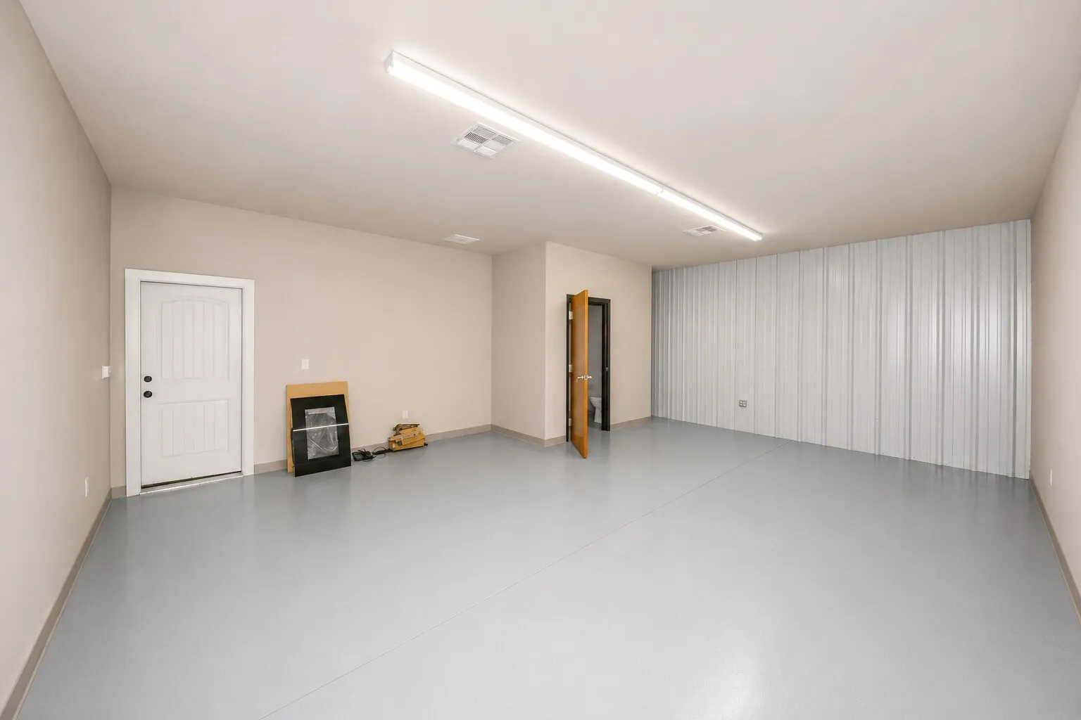 Single Family Residence For Sale in Wise County , 426 CR 2320, Decatur, Texas 76234, 2 Bedroom, 2 Bathroom, Garage spaces, 2,400 Sqft, built in 2019, mls#21278967, Real Estate Agent in Decatur, Homes For Sale in Wise county, Homes For Sale in Decatur, Realtor in Decatur Texas, Real Estate Brokerage Independent Realty Texas, Luminita Cordes Realtor