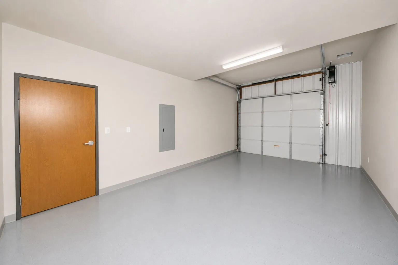 Single Family Residence For Sale in Wise County , 426 CR 2320, Decatur, Texas 76234, 2 Bedroom, 2 Bathroom, Garage spaces, 2,400 Sqft, built in 2019, mls#21278967, Real Estate Agent in Decatur, Homes For Sale in Wise county, Homes For Sale in Decatur, Realtor in Decatur Texas, Real Estate Brokerage Independent Realty Texas, Luminita Cordes Realtor