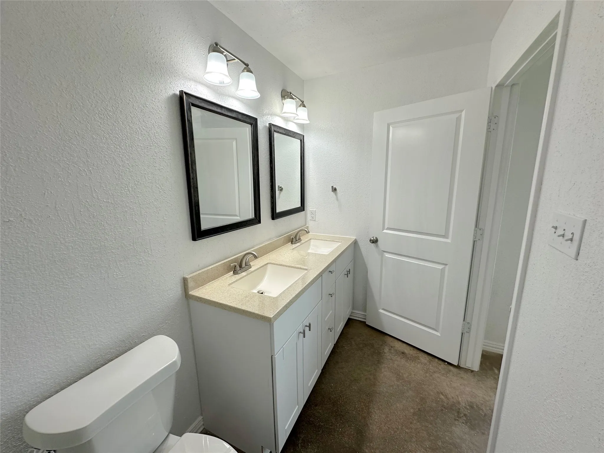 Duplex For Sale in Hill County , 108 W Adams Street, Itasca, Texas 76055, 6 Bedrooms, 4 Bathrooms, Garage spaces, 0 Sqft, built in 2021, Price $375,000, mls#21269217, Real Estate Agent in Itasca, Homes For Sale in Hill county, Homes For Sale in Itasca, Realtor in Itasca Texas, Real Estate Brokerage Independent Realty Texas, Luminita Cordes Realtor