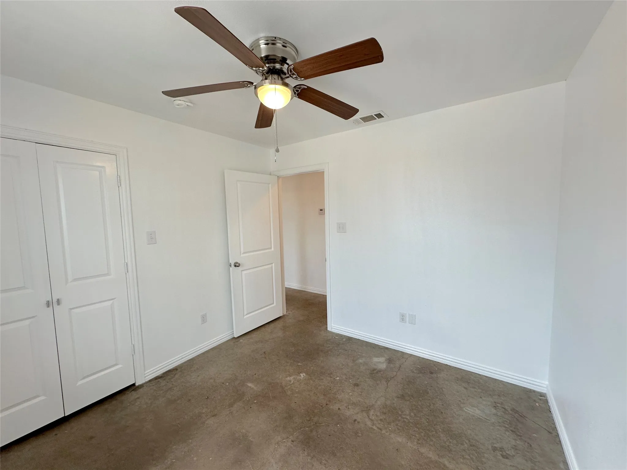 Duplex For Sale in Hill County , 108 W Adams Street, Itasca, Texas 76055, 6 Bedrooms, 4 Bathrooms, Garage spaces, 0 Sqft, built in 2021, Price $375,000, mls#21269217, Real Estate Agent in Itasca, Homes For Sale in Hill county, Homes For Sale in Itasca, Realtor in Itasca Texas, Real Estate Brokerage Independent Realty Texas, Luminita Cordes Realtor