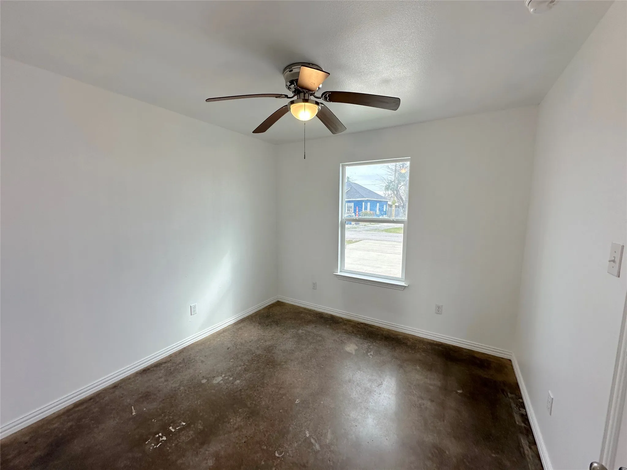 Duplex For Sale in Hill County , 108 W Adams Street, Itasca, Texas 76055, 6 Bedrooms, 4 Bathrooms, Garage spaces, 0 Sqft, built in 2021, Price $375,000, mls#21269217, Real Estate Agent in Itasca, Homes For Sale in Hill county, Homes For Sale in Itasca, Realtor in Itasca Texas, Real Estate Brokerage Independent Realty Texas, Luminita Cordes Realtor