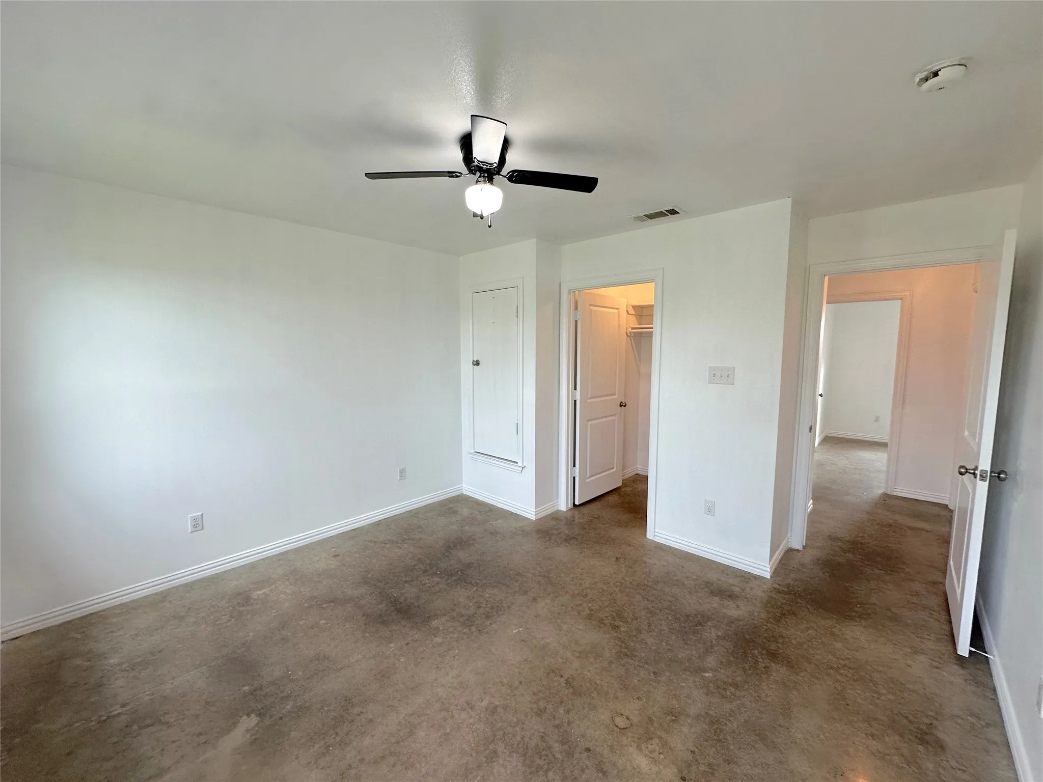 Duplex For Sale in Hill County , 108 W Adams Street, Itasca, Texas 76055, 6 Bedrooms, 4 Bathrooms, Garage spaces, 0 Sqft, built in 2021, Price $375,000, mls#21269217, Real Estate Agent in Itasca, Homes For Sale in Hill county, Homes For Sale in Itasca, Realtor in Itasca Texas, Real Estate Brokerage Independent Realty Texas, Luminita Cordes Realtor