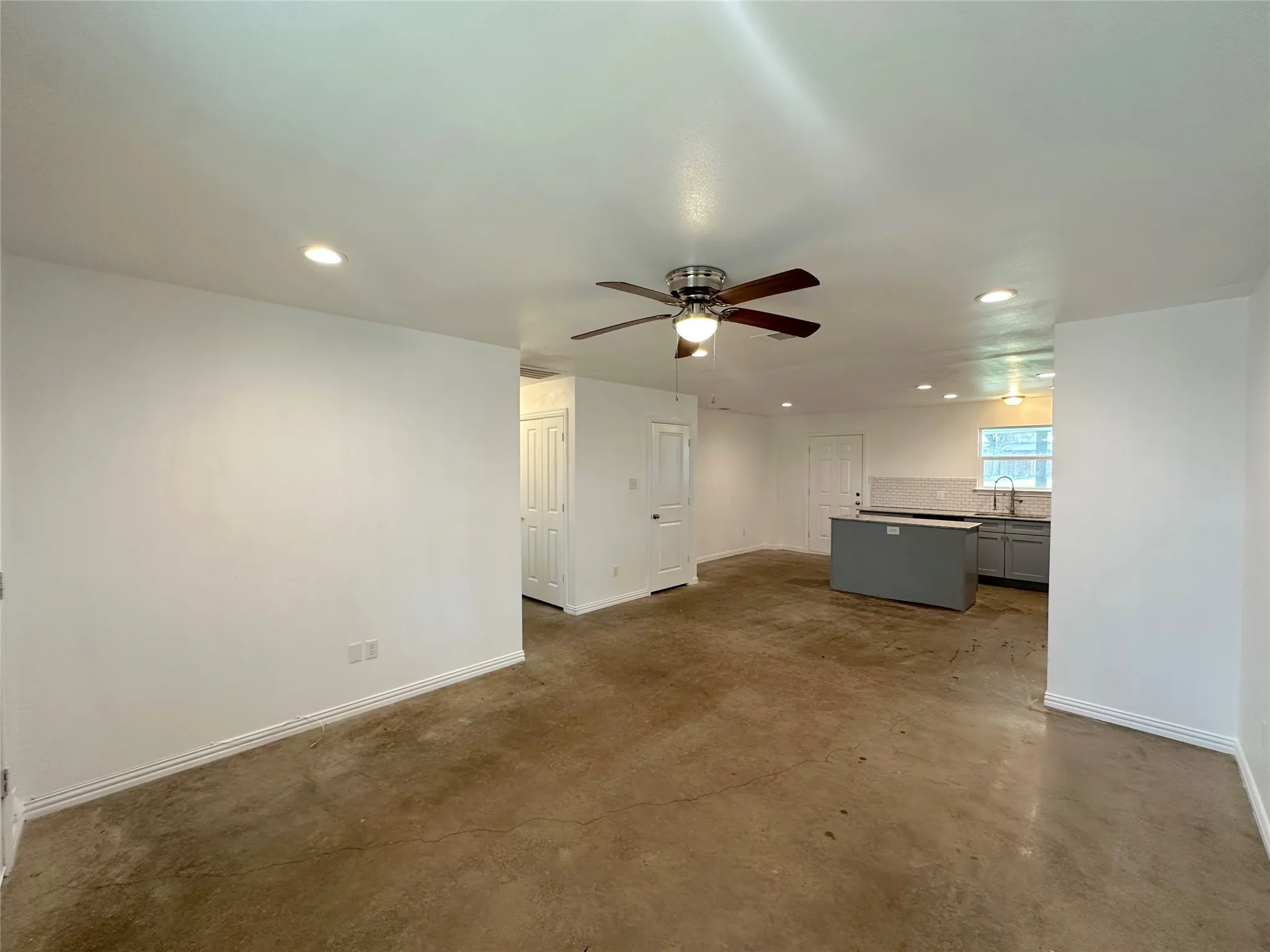 Duplex For Sale in Hill County , 108 W Adams Street, Itasca, Texas 76055, 6 Bedrooms, 4 Bathrooms, Garage spaces, 0 Sqft, built in 2021, Price $375,000, mls#21269217, Real Estate Agent in Itasca, Homes For Sale in Hill county, Homes For Sale in Itasca, Realtor in Itasca Texas, Real Estate Brokerage Independent Realty Texas, Luminita Cordes Realtor