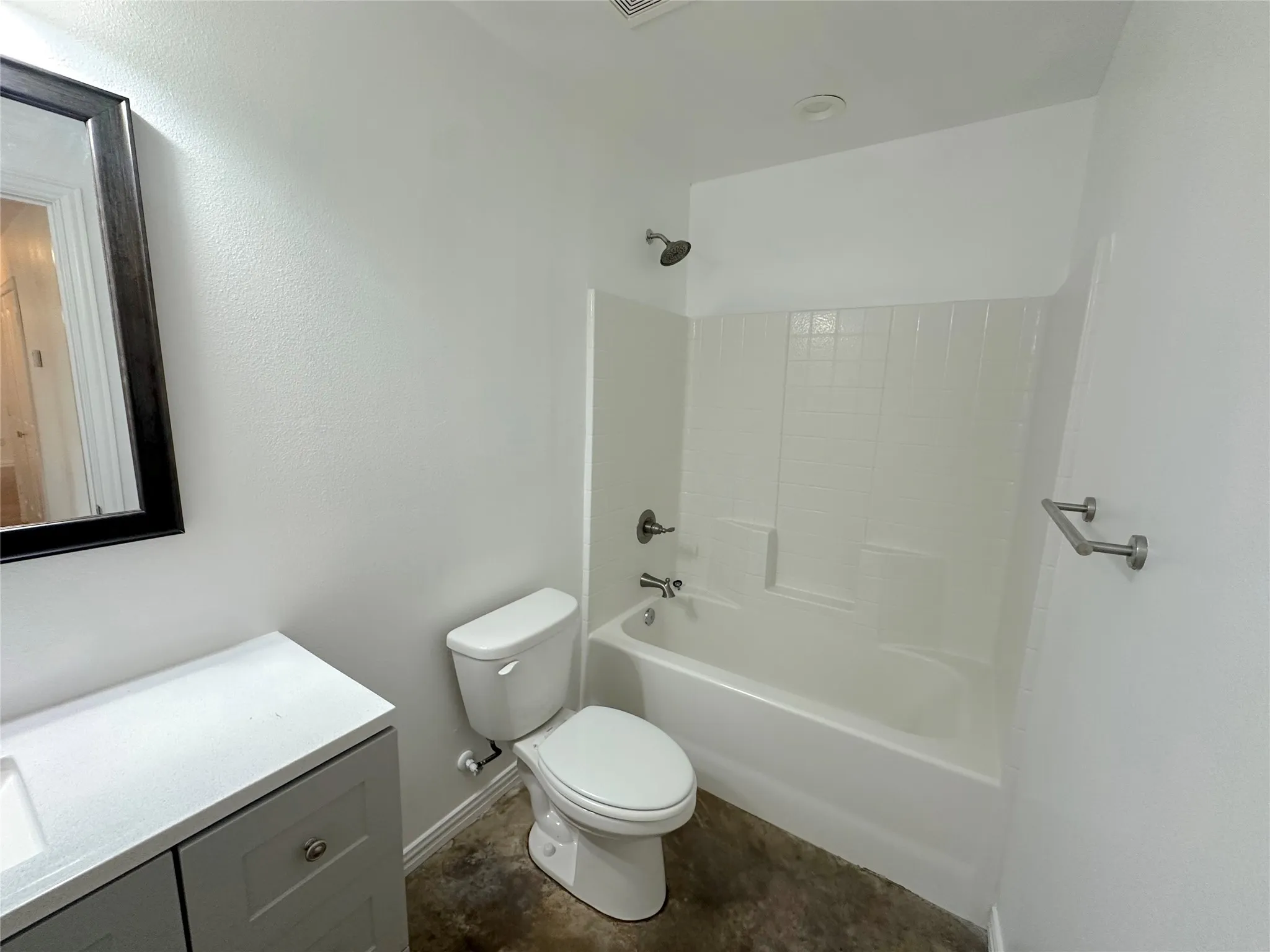 Duplex For Sale in Hill County , 108 W Adams Street, Itasca, Texas 76055, 6 Bedrooms, 4 Bathrooms, Garage spaces, 0 Sqft, built in 2021, Price $375,000, mls#21269217, Real Estate Agent in Itasca, Homes For Sale in Hill county, Homes For Sale in Itasca, Realtor in Itasca Texas, Real Estate Brokerage Independent Realty Texas, Luminita Cordes Realtor