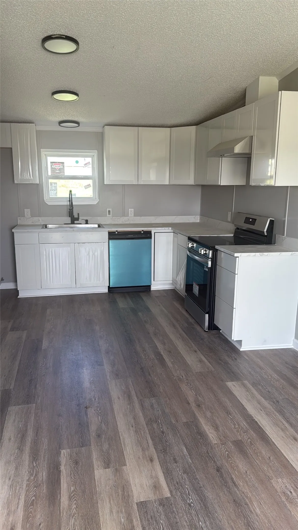 Mobile Home For Sale in Parker County , 134 Browning Court, Springtown, Texas 76082, 4 Bedroom, 2 Bathroom, Garage spaces, 2,128 Sqft, built in 2002, Price $250,000, mls#21275350, Real Estate Agent in Springtown, Homes For Sale in Parker county, Homes For Sale in Springtown, Realtor in Springtown Texas, Real Estate Brokerage Independent Realty Texas, Luminita Cordes Realtor