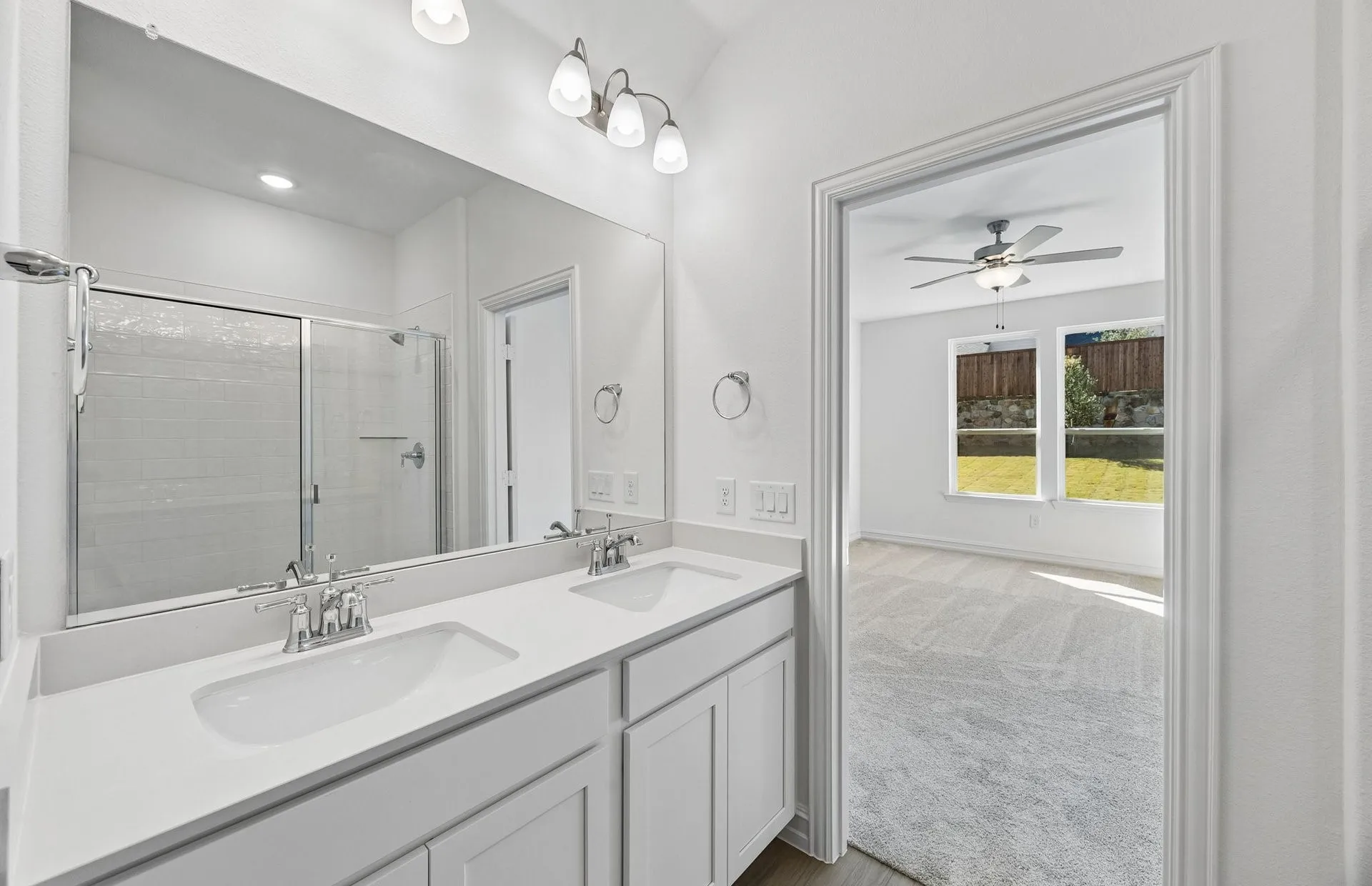 Double vanity in primary bath
