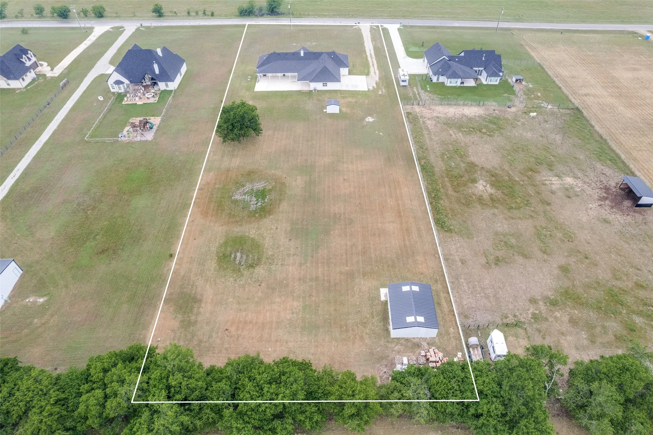 Single Family Residence For Sale in Wise County , 180 Kincannon Lane, New Fairview, Texas 76078, 4 Bedroom, 3 Bathroom, 3 Garage spaces, 3,163 Sqft, built in 2022, mls#21278472, Real Estate Agent in New Fairview, Homes For Sale in Wise county, Homes For Sale in New Fairview, Realtor in New Fairview Texas, Real Estate Brokerage Independent Realty Texas, Luminita Cordes Realtor
