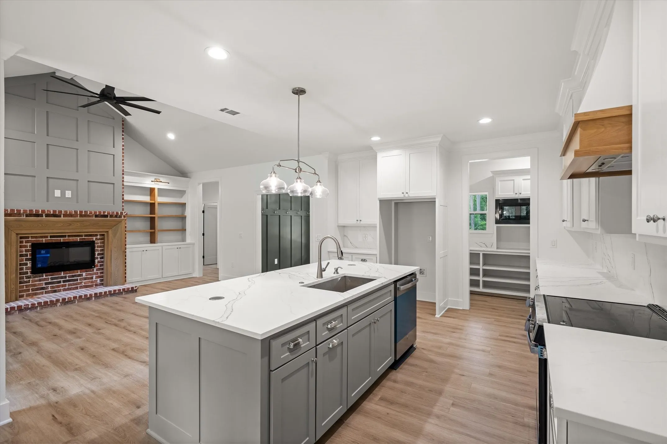 Single Family Residence For Sale in Van Zandt County , 404 Private Road 5808, Grand Saline, Texas 75140, 4 Bedroom, 3 Bathroom, 2 Garage spaces, 2,165 Sqft, built in 2026, mls#21279102, Real Estate Agent in Grand Saline, Homes For Sale in Van Zandt county, Homes For Sale in Grand Saline, Realtor in Grand Saline Texas, Real Estate Brokerage Independent Realty Texas, Luminita Cordes Realtor