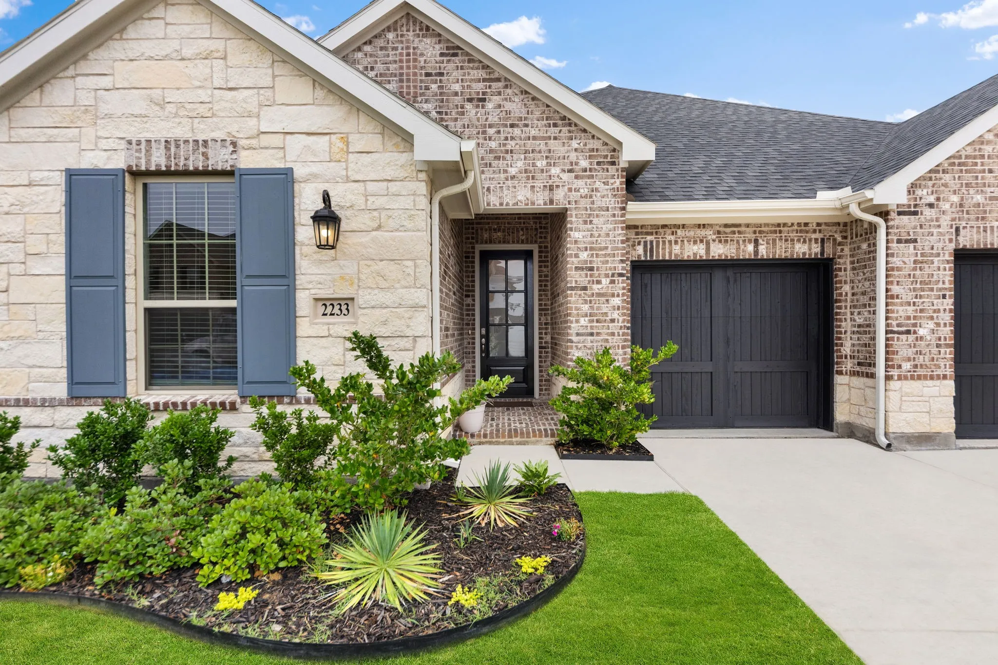 Single Family Residence For Sale in Denton County , 2233 Corbera Drive, Little Elm, Texas 75068, 3 Bedroom, 3 Bathroom, 3 Garage spaces, 2,322 Sqft, built in 2025, mls#21276926, Real Estate Agent in Little Elm, Homes For Sale in Denton county, Homes For Sale in Little Elm, Realtor in Little Elm Texas, Real Estate Brokerage Independent Realty Texas, Luminita Cordes Realtor