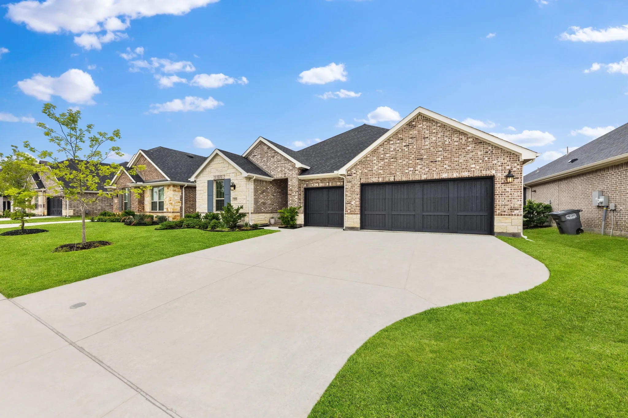 Single Family Residence For Sale in Denton County , 2233 Corbera Drive, Little Elm, Texas 75068, 3 Bedroom, 3 Bathroom, 3 Garage spaces, 2,322 Sqft, built in 2025, mls#21276926, Real Estate Agent in Little Elm, Homes For Sale in Denton county, Homes For Sale in Little Elm, Realtor in Little Elm Texas, Real Estate Brokerage Independent Realty Texas, Luminita Cordes Realtor