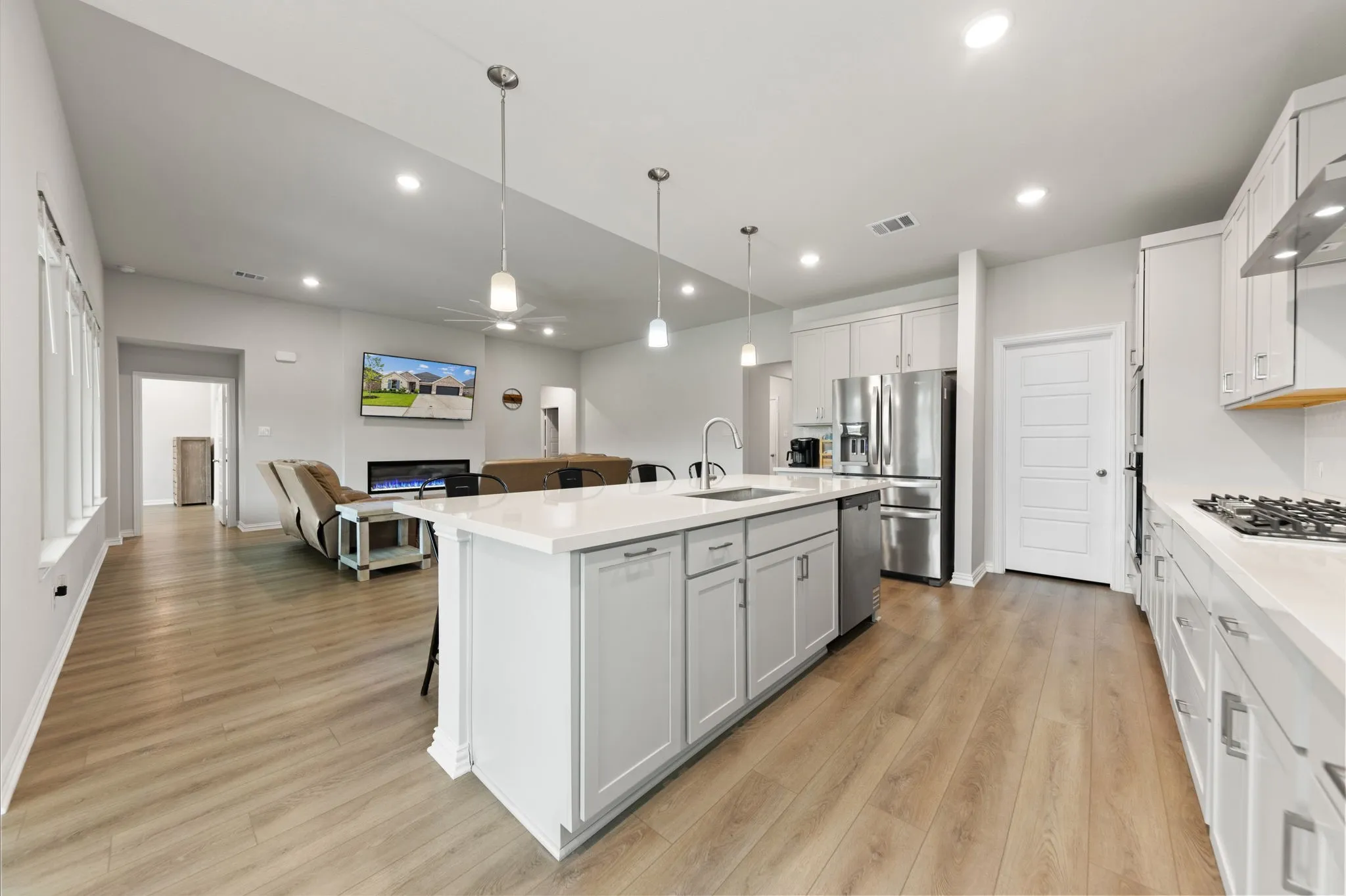 Single Family Residence For Sale in Denton County , 2233 Corbera Drive, Little Elm, Texas 75068, 3 Bedroom, 3 Bathroom, 3 Garage spaces, 2,322 Sqft, built in 2025, mls#21276926, Real Estate Agent in Little Elm, Homes For Sale in Denton county, Homes For Sale in Little Elm, Realtor in Little Elm Texas, Real Estate Brokerage Independent Realty Texas, Luminita Cordes Realtor