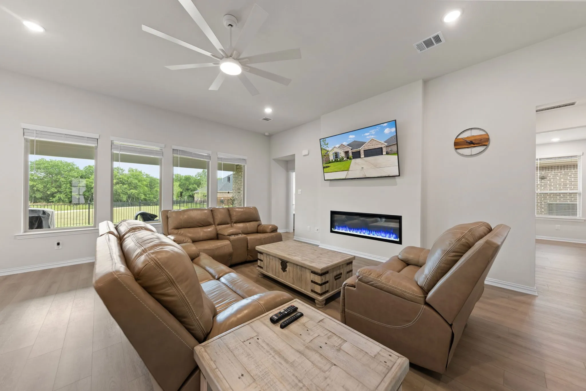 Single Family Residence For Sale in Denton County , 2233 Corbera Drive, Little Elm, Texas 75068, 3 Bedroom, 3 Bathroom, 3 Garage spaces, 2,322 Sqft, built in 2025, mls#21276926, Real Estate Agent in Little Elm, Homes For Sale in Denton county, Homes For Sale in Little Elm, Realtor in Little Elm Texas, Real Estate Brokerage Independent Realty Texas, Luminita Cordes Realtor