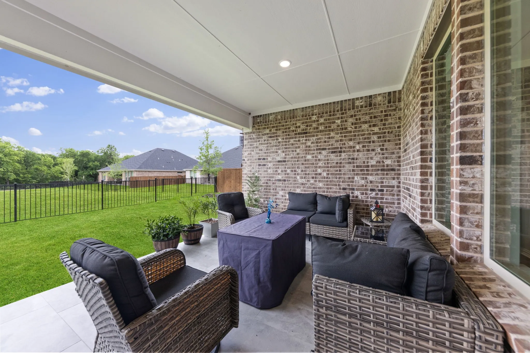 Single Family Residence For Sale in Denton County , 2233 Corbera Drive, Little Elm, Texas 75068, 3 Bedroom, 3 Bathroom, 3 Garage spaces, 2,322 Sqft, built in 2025, mls#21276926, Real Estate Agent in Little Elm, Homes For Sale in Denton county, Homes For Sale in Little Elm, Realtor in Little Elm Texas, Real Estate Brokerage Independent Realty Texas, Luminita Cordes Realtor